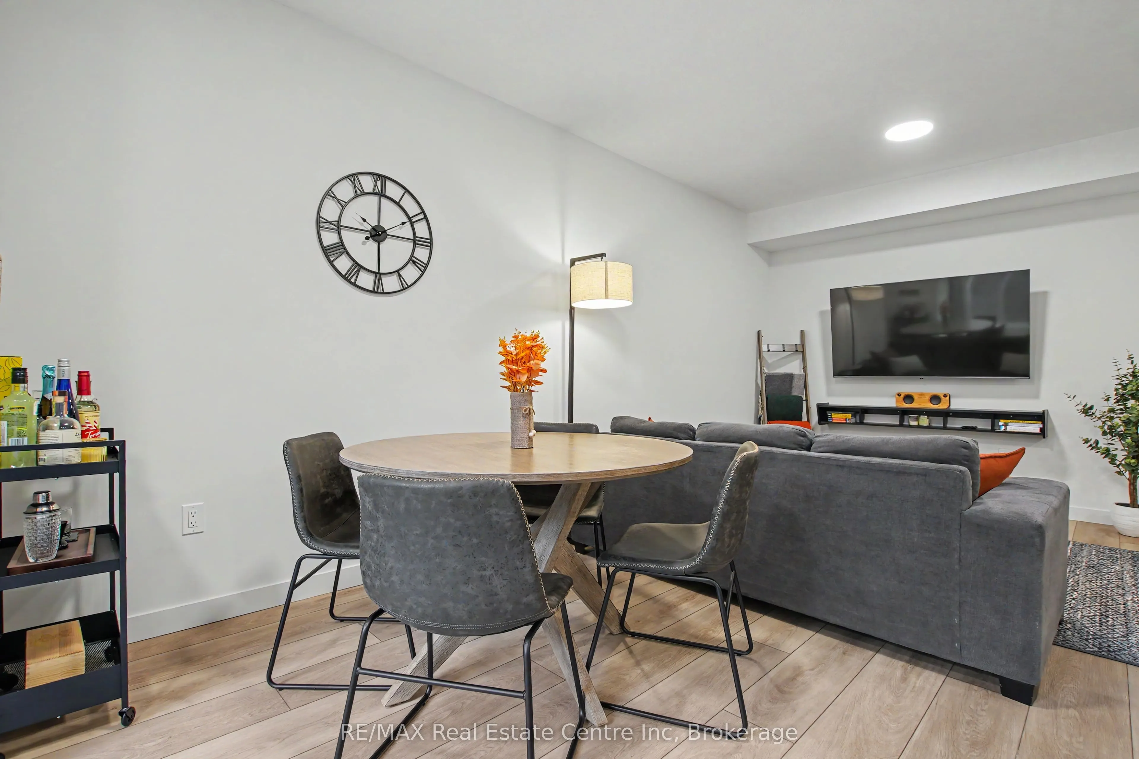 824 Woolwich Street #192