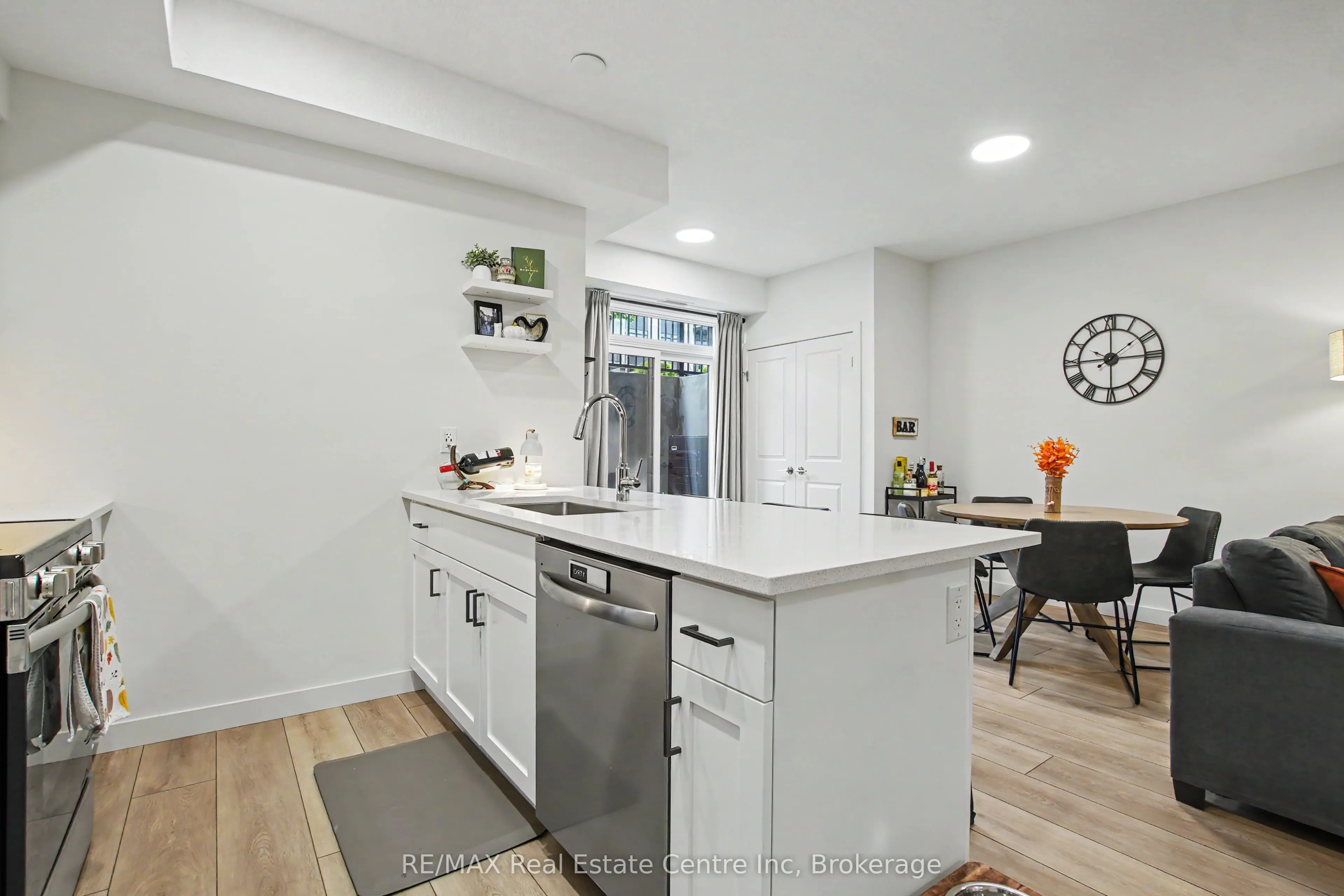 824 Woolwich Street #192