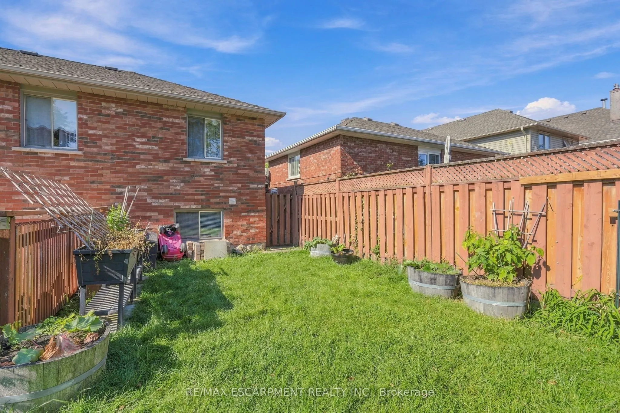 102 Cove Crescent