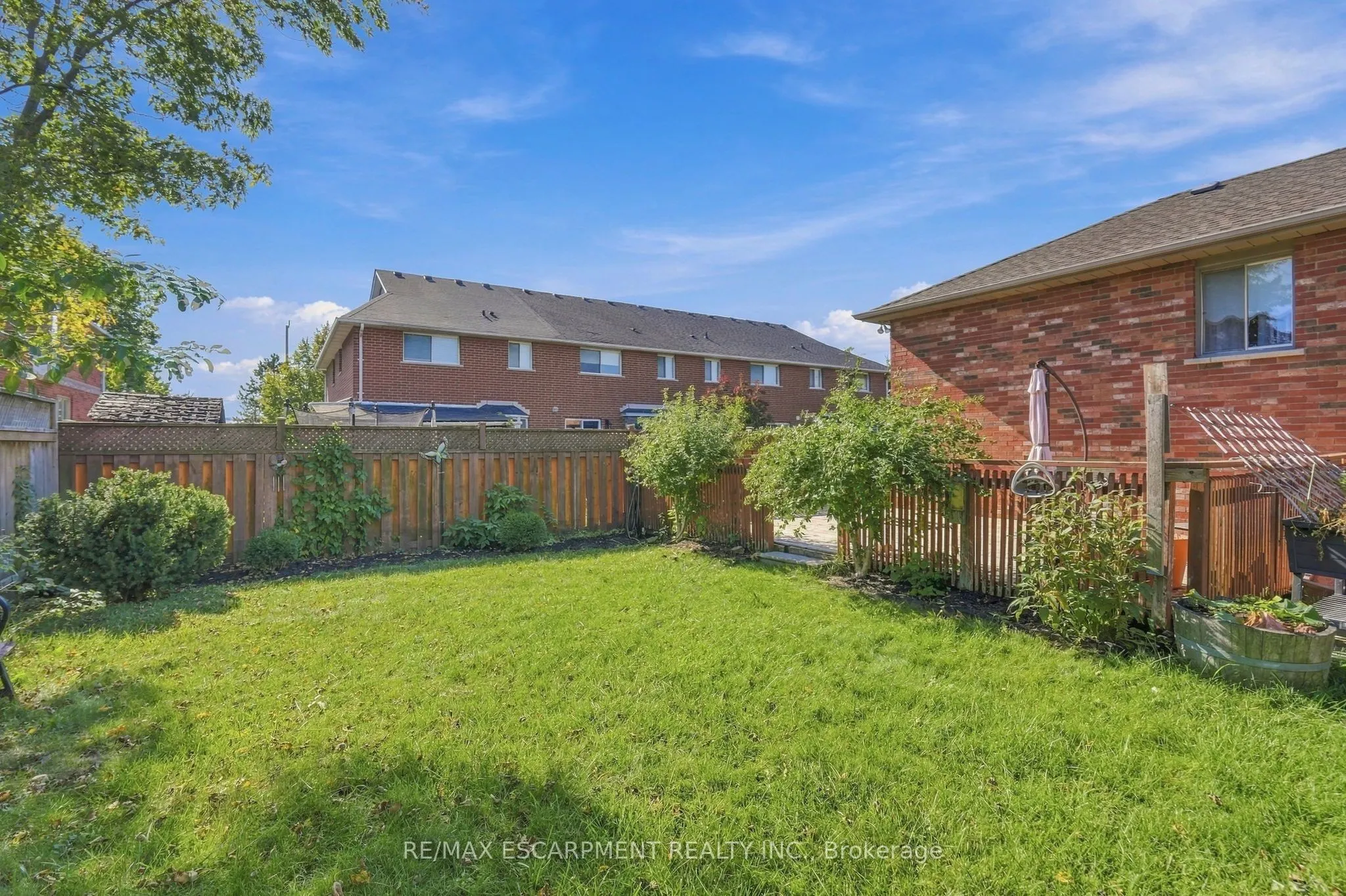 102 Cove Crescent