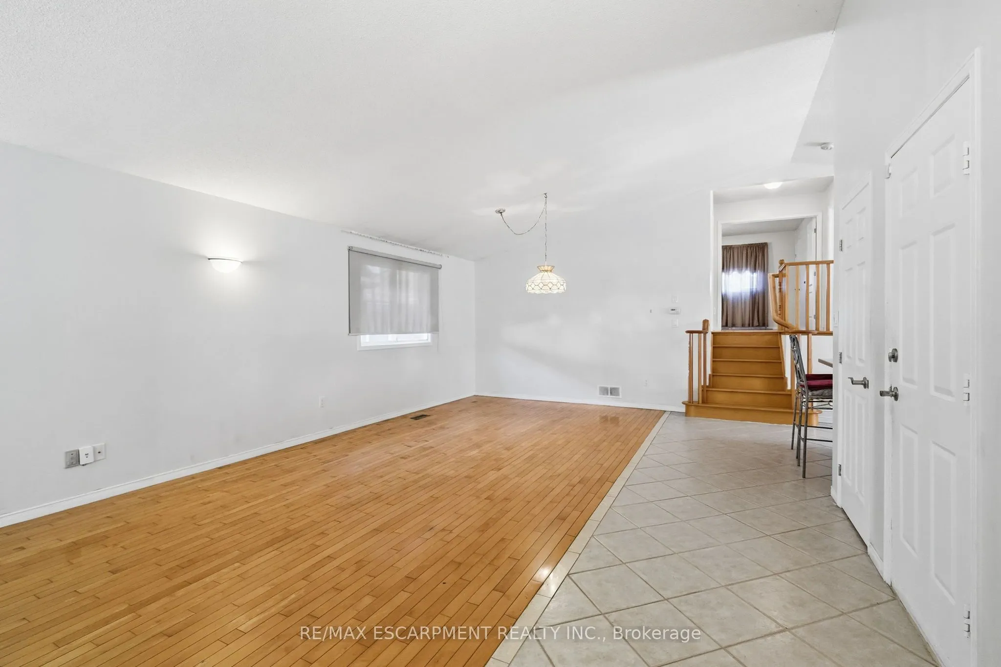 102 Cove Crescent