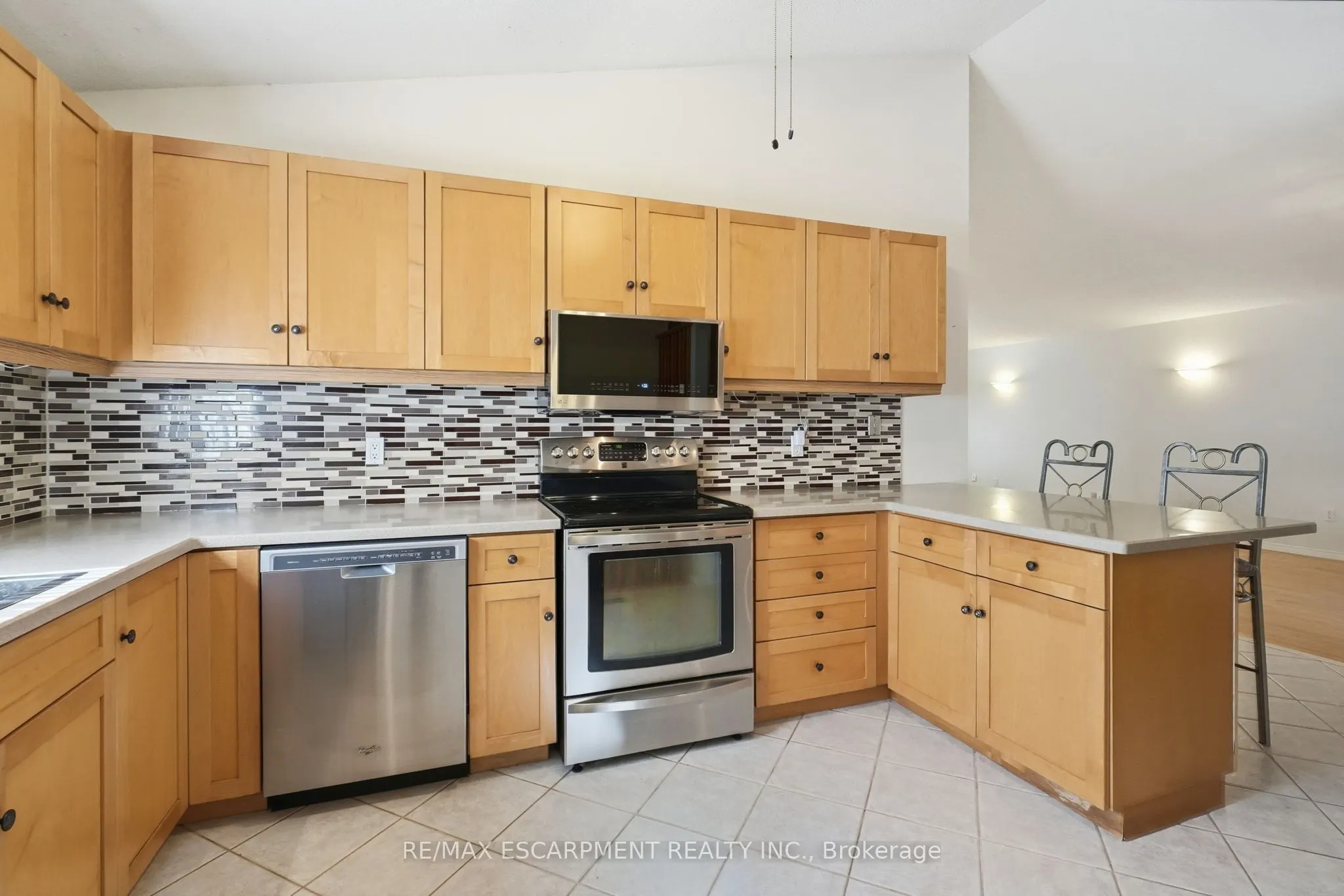 102 Cove Crescent
