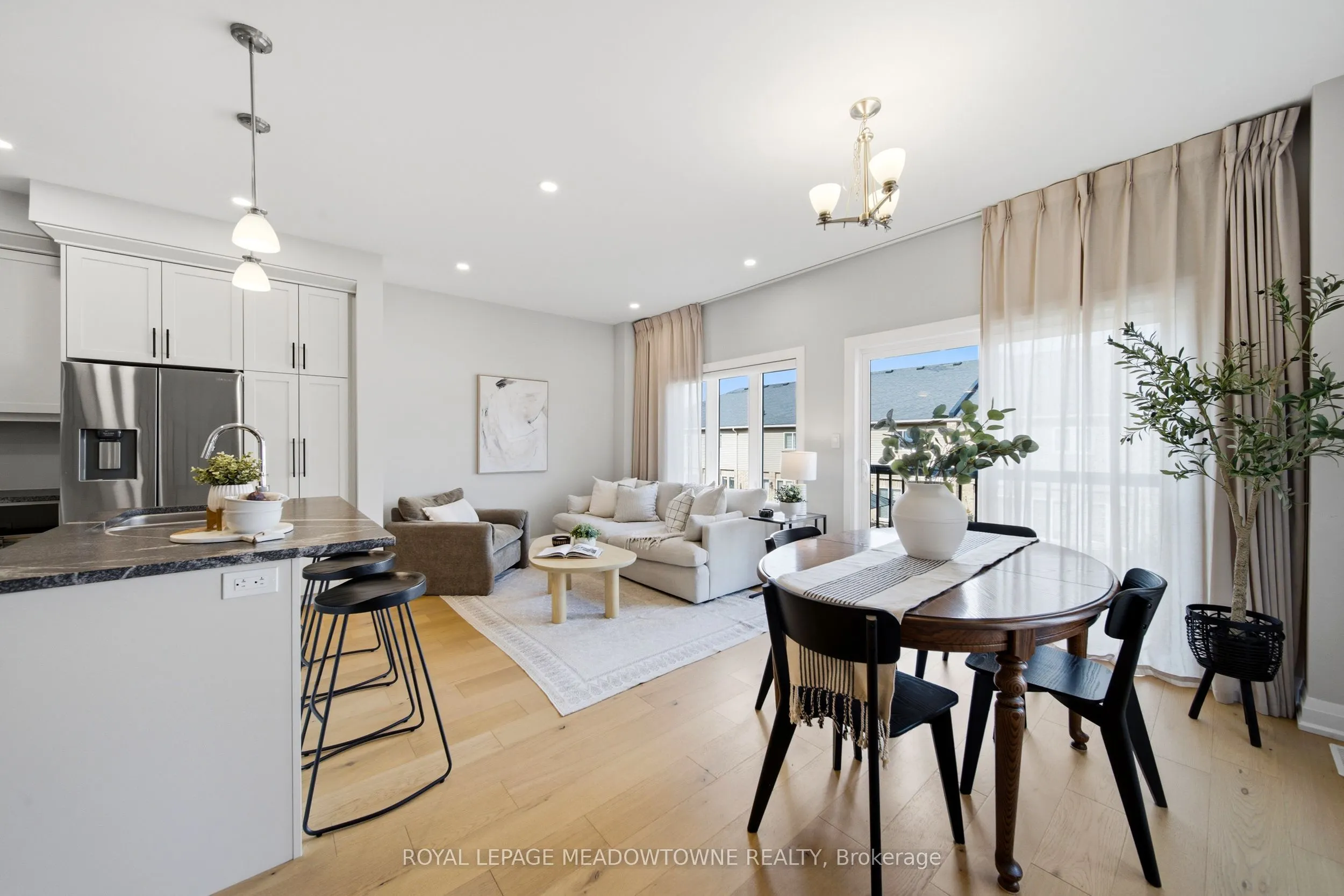 675 Victoria Road N #5