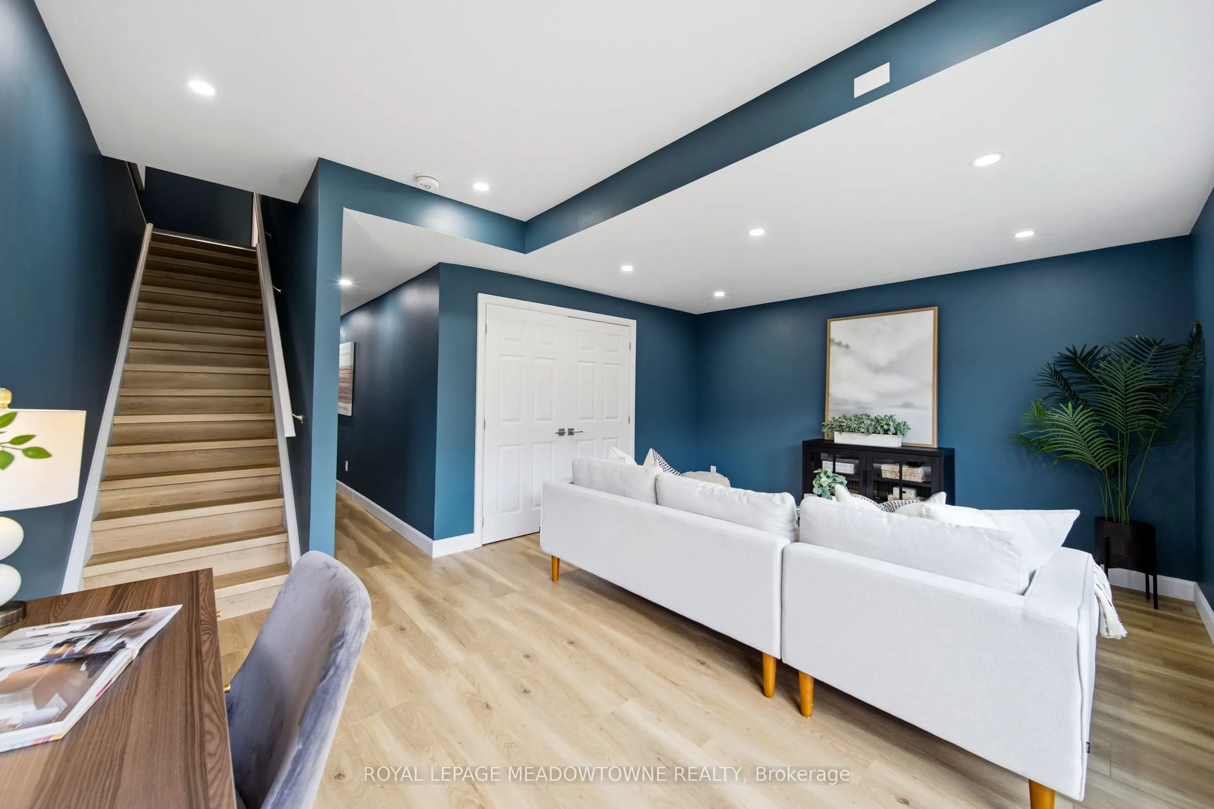 675 Victoria Road N #5