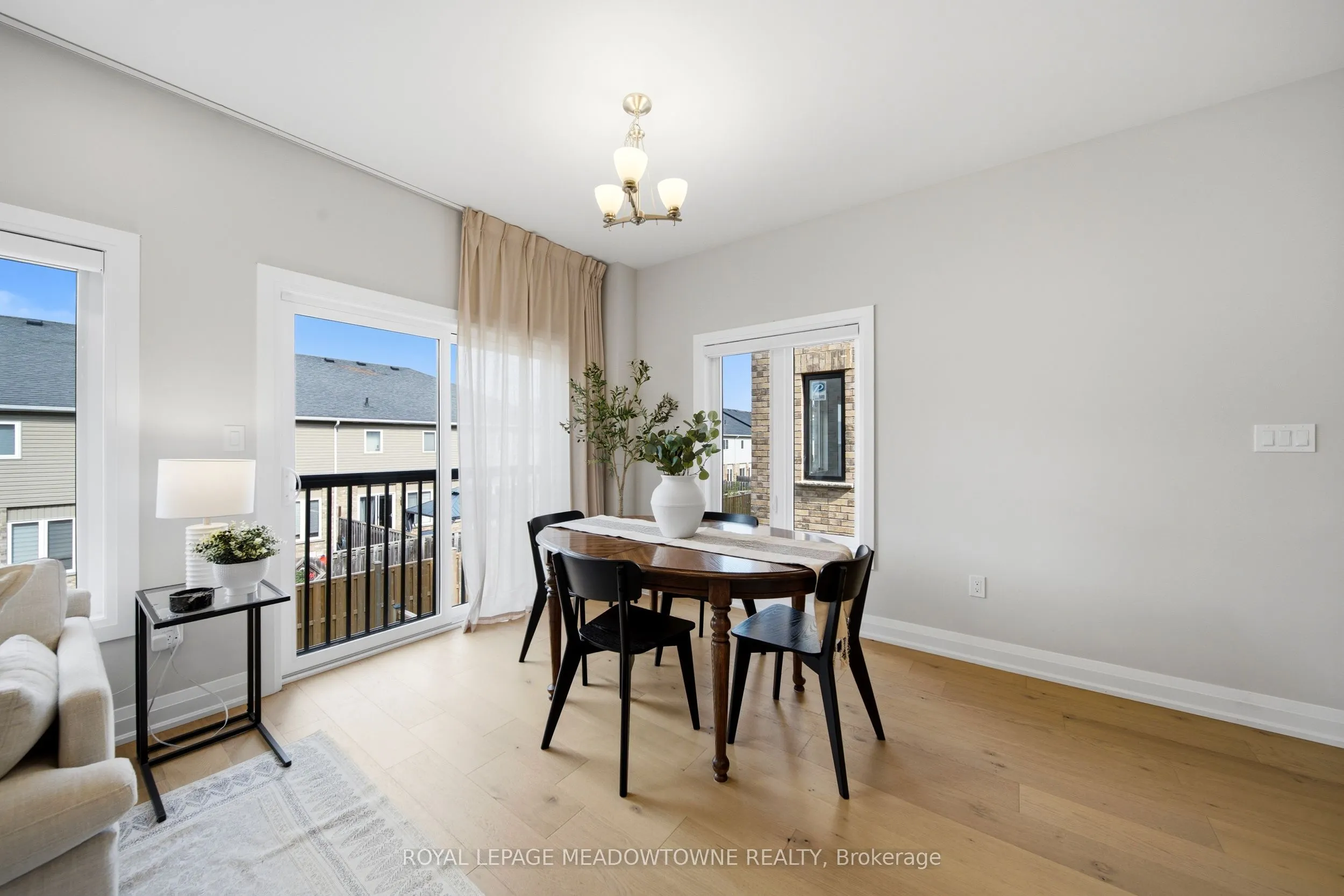 675 Victoria Road N #5