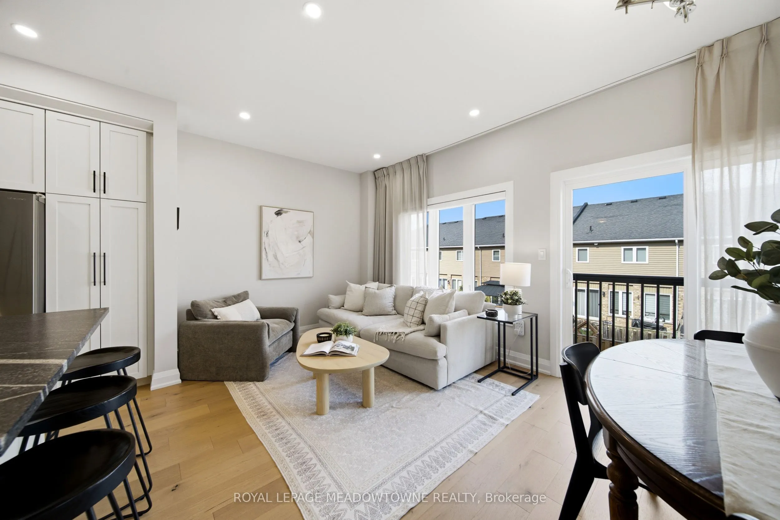 675 Victoria Road N #5