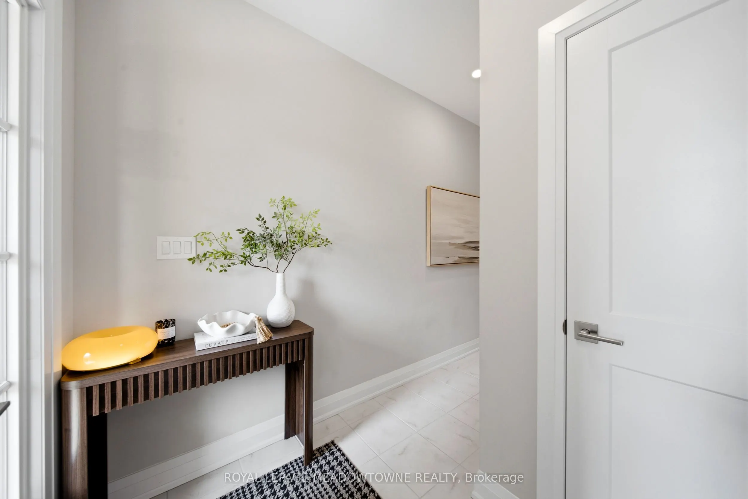 675 Victoria Road N #5