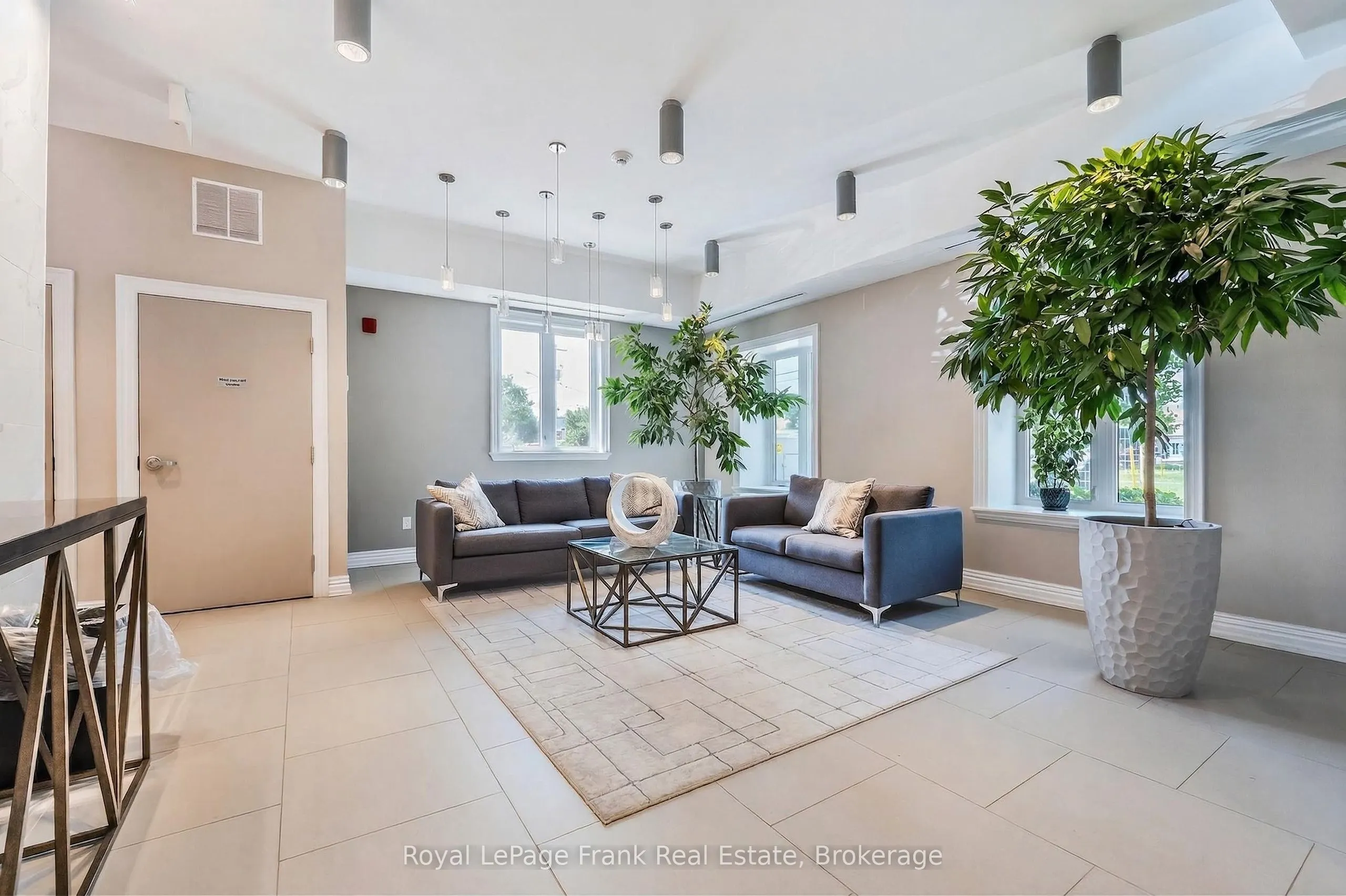 25 King Street #103