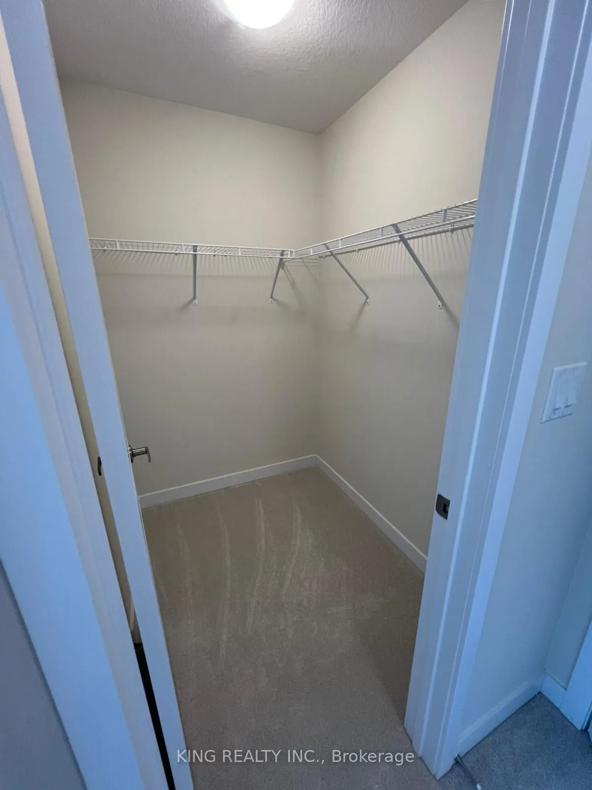 82 SUNFLOWER Crescent