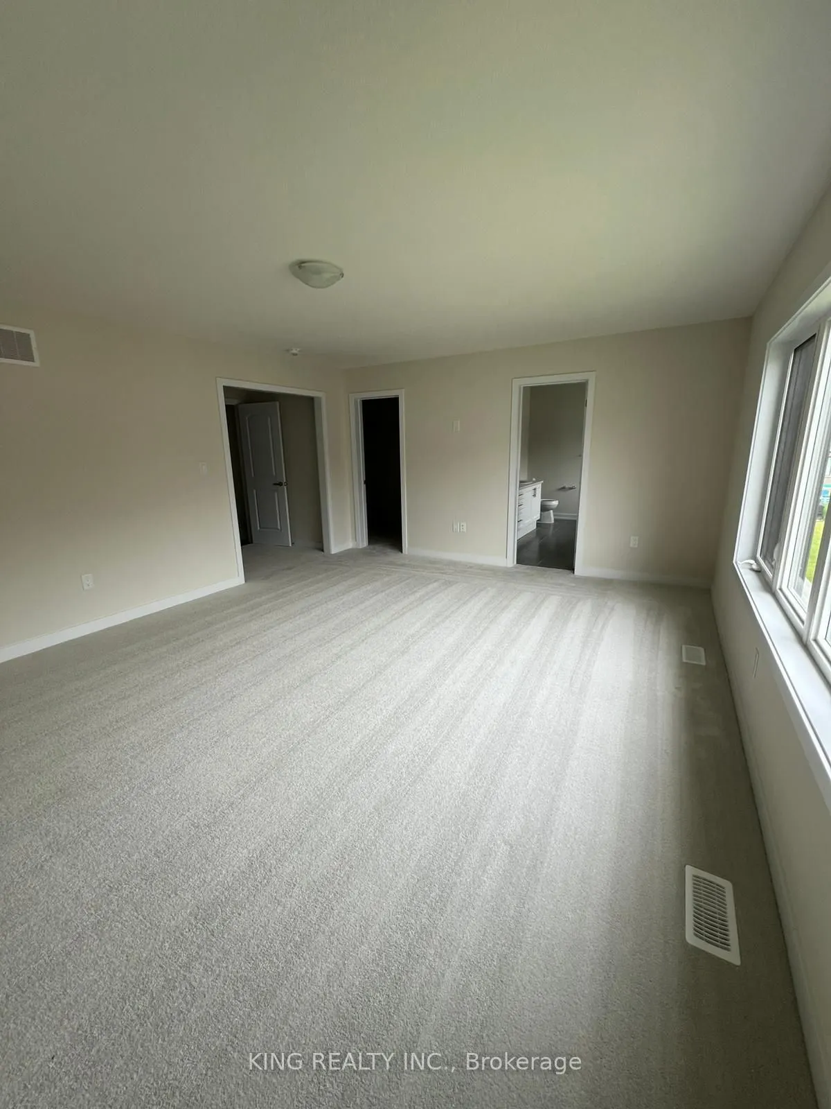 82 SUNFLOWER Crescent
