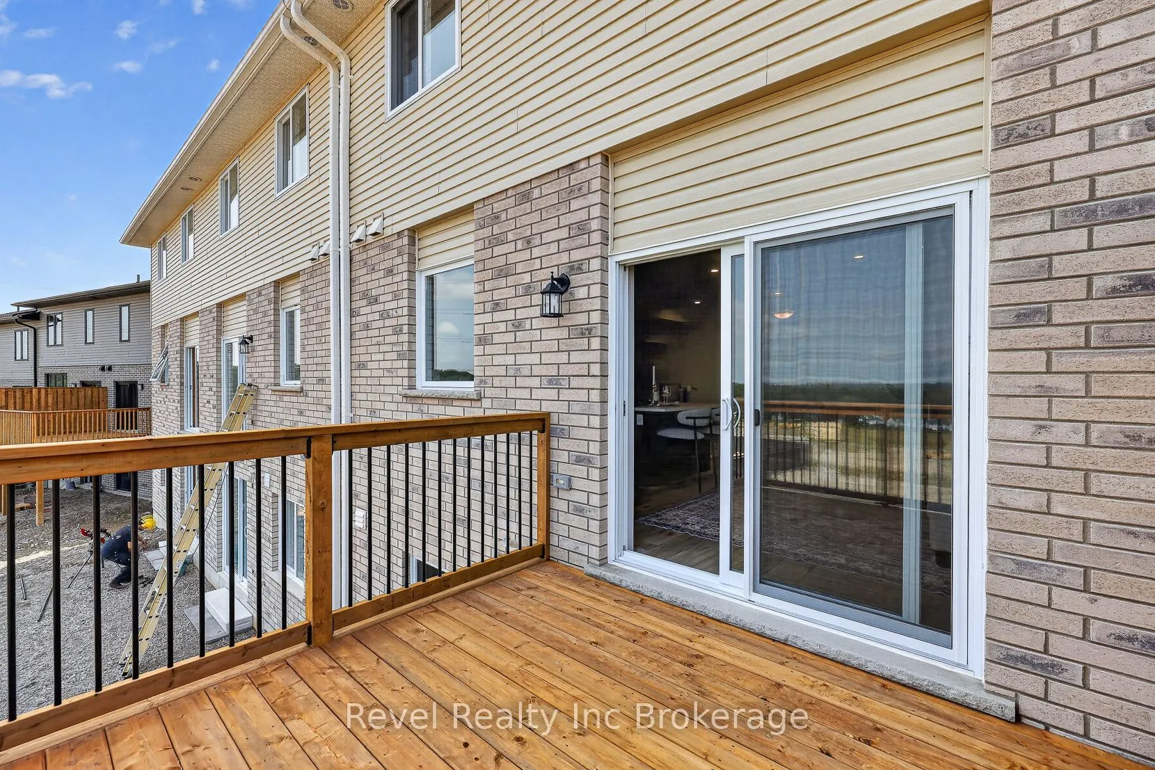 325 Kading Crescent
