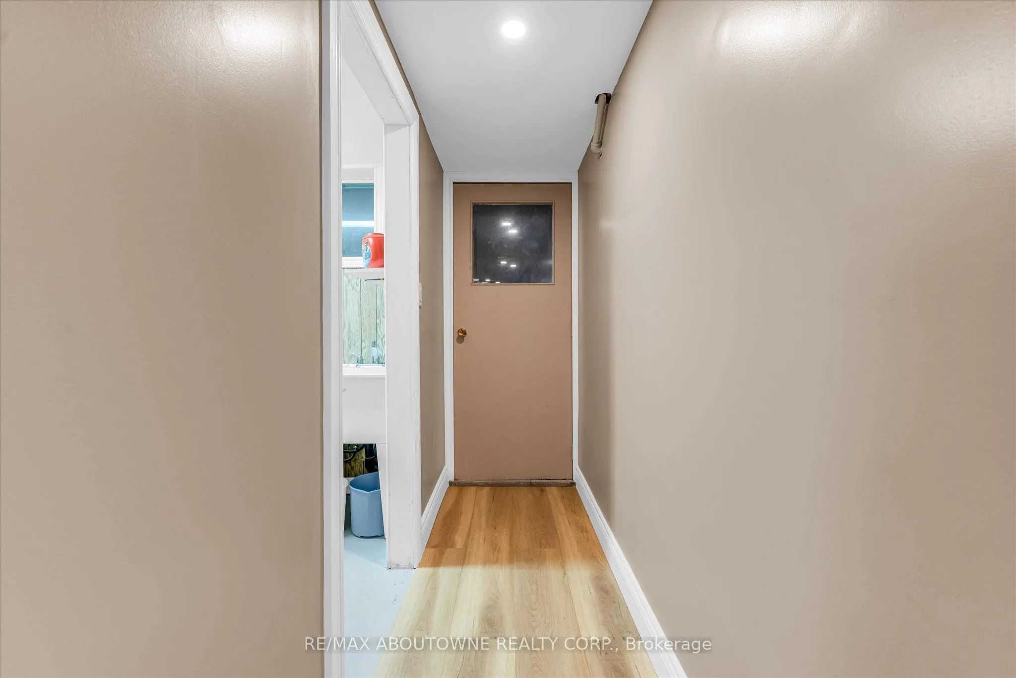 7 Douglas Avenue