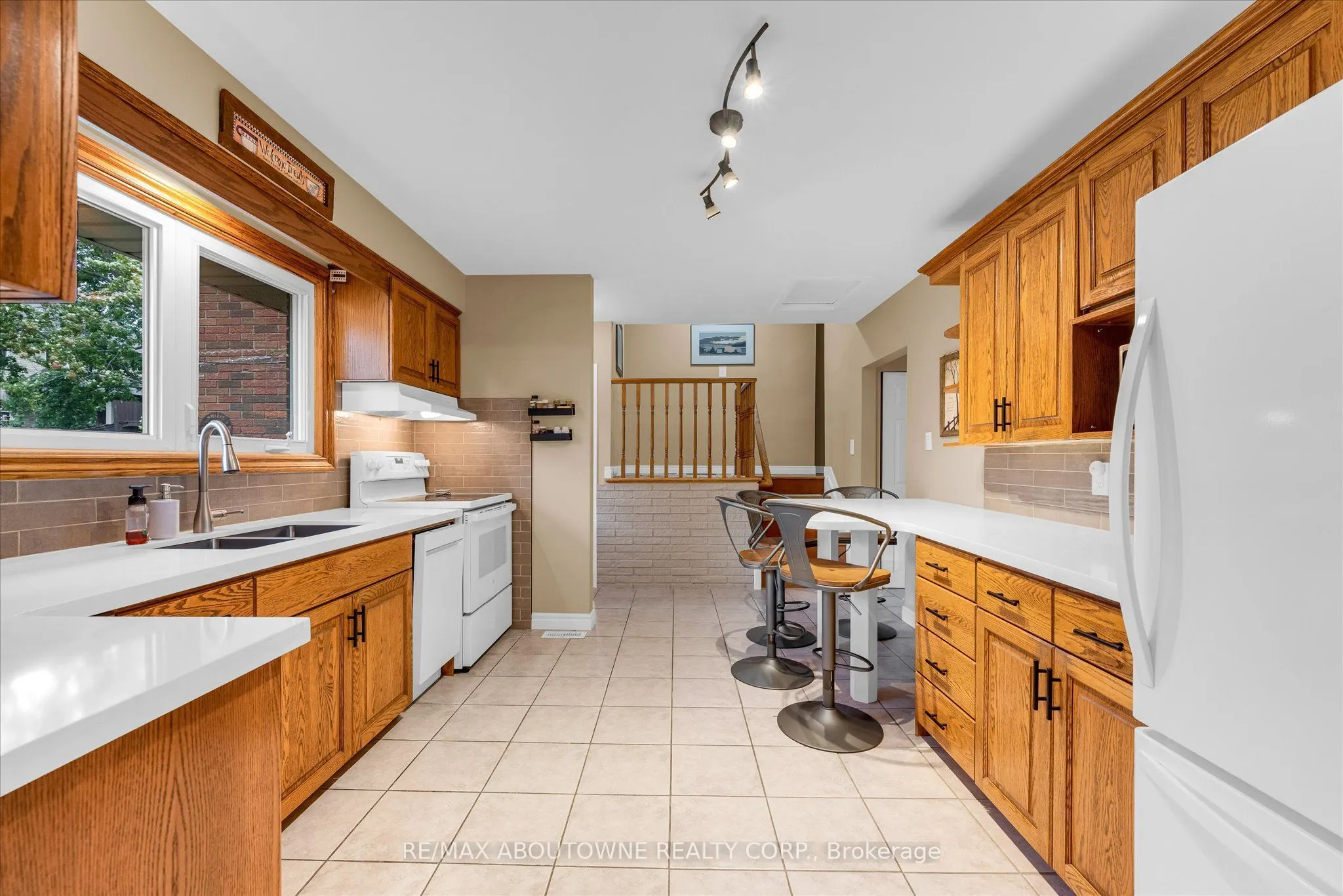 7 Douglas Avenue