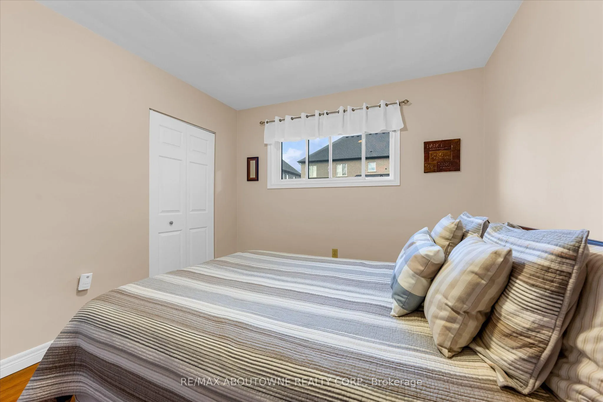 7 Douglas Avenue