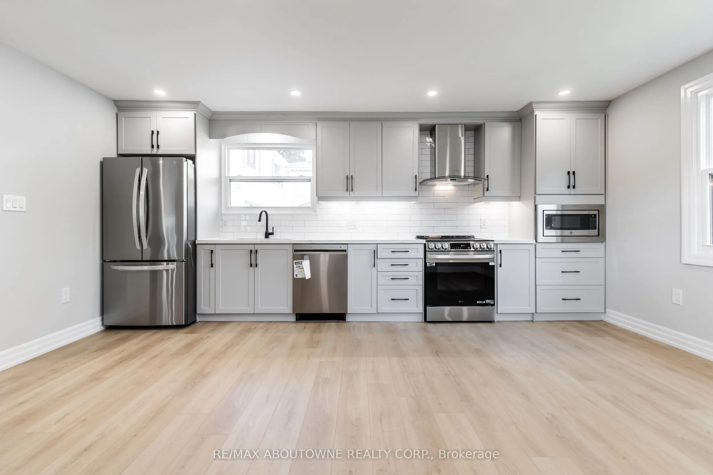 2 Thorndale Avenue #C