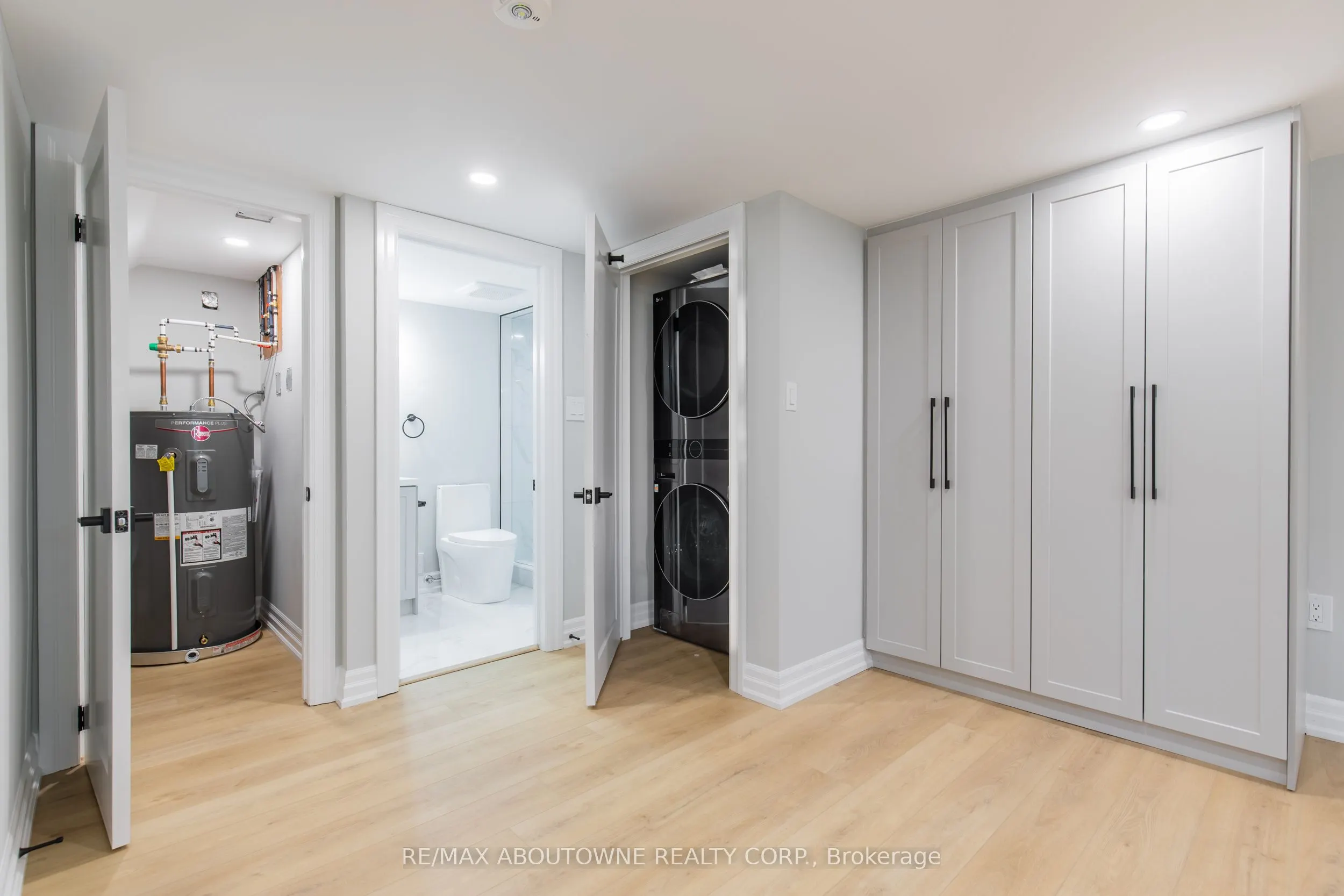 2 Thorndale Avenue #C
