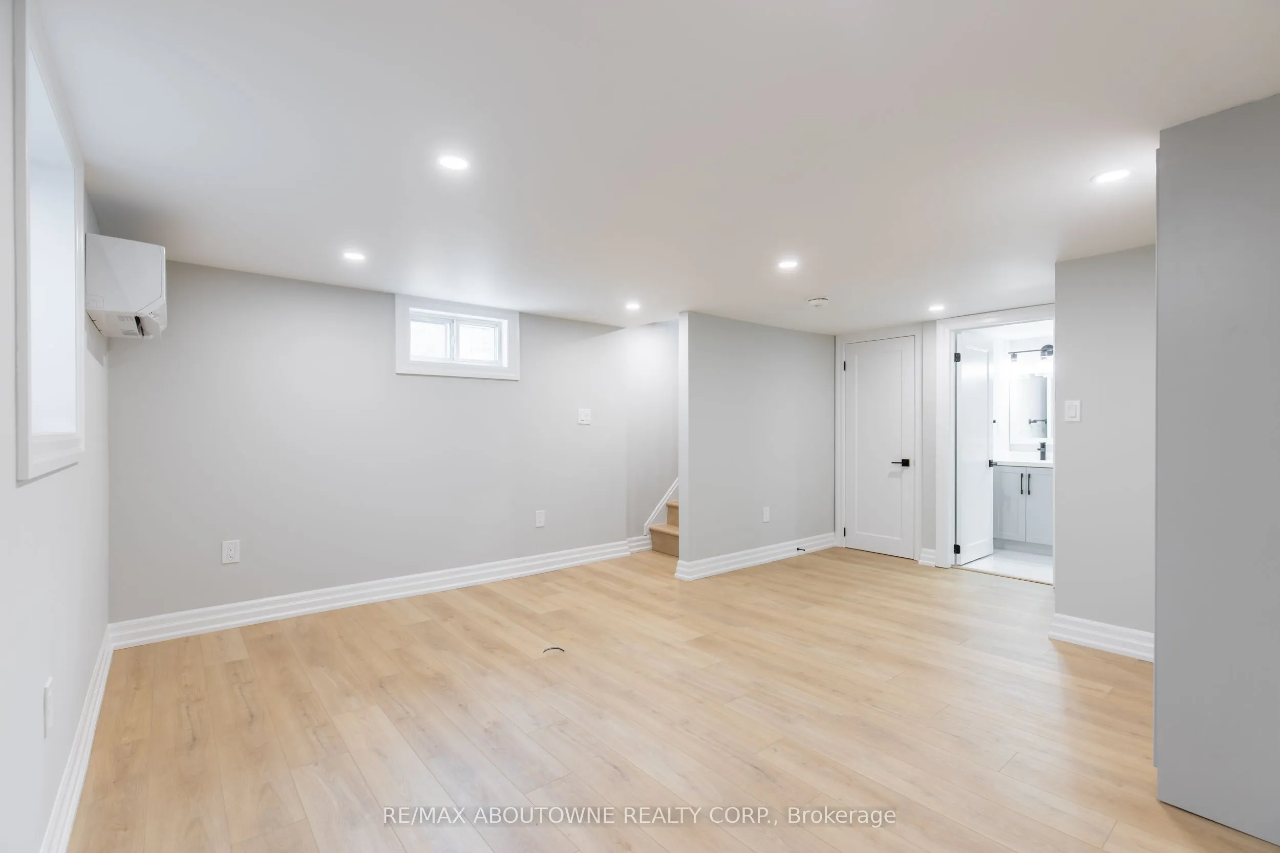 2 Thorndale Avenue #C