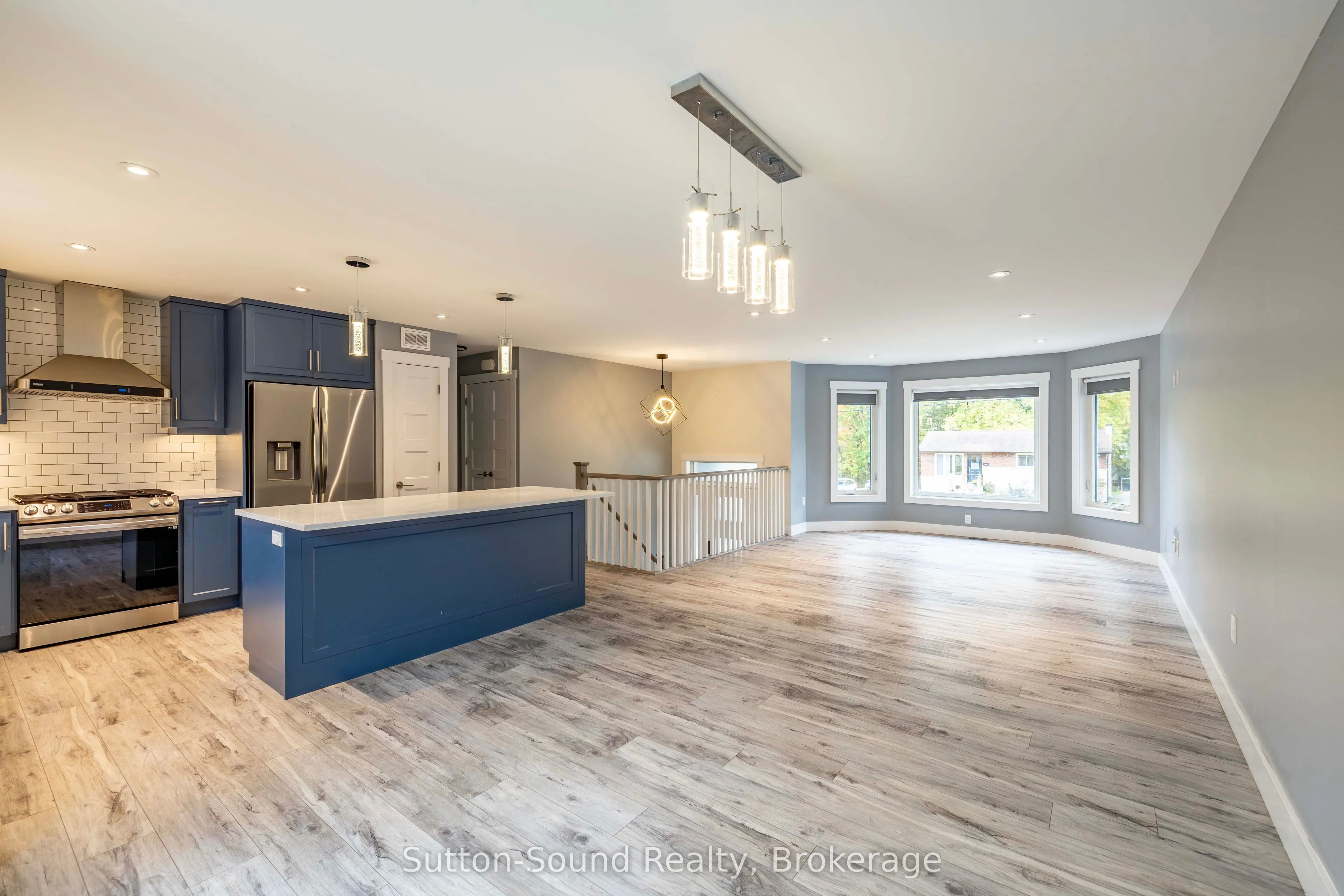 562 24th Street W
