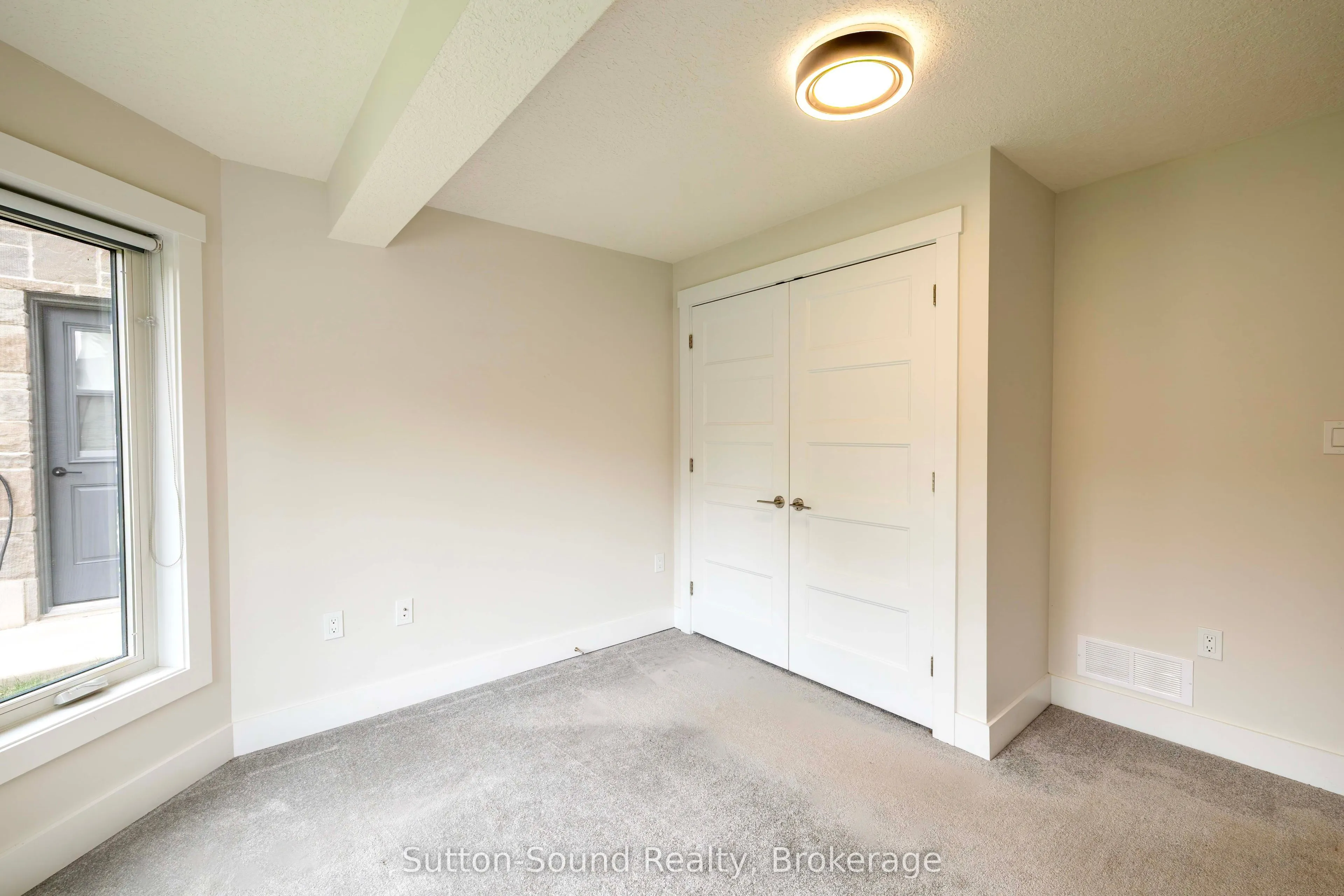 562 24th Street W