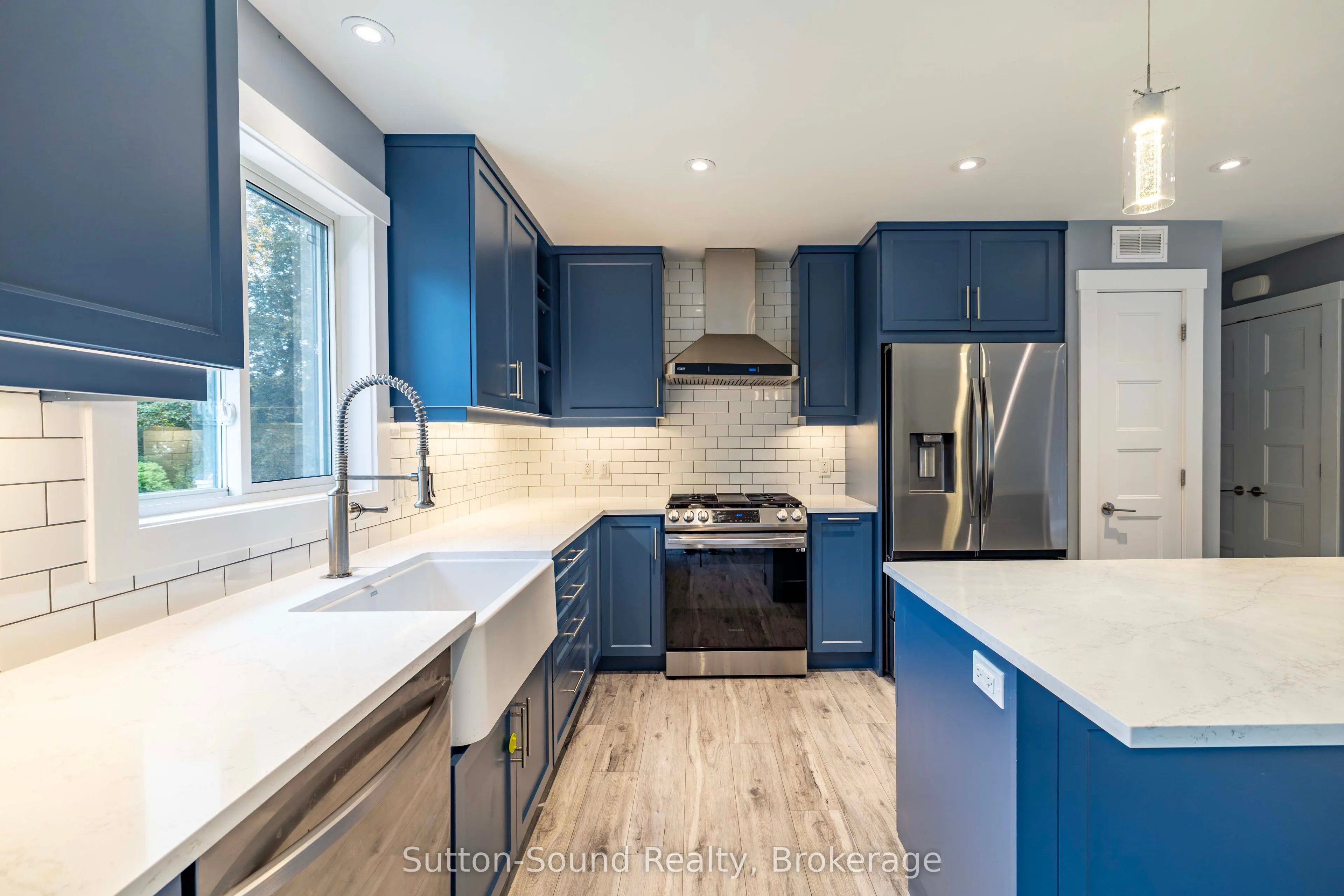 562 24th Street W