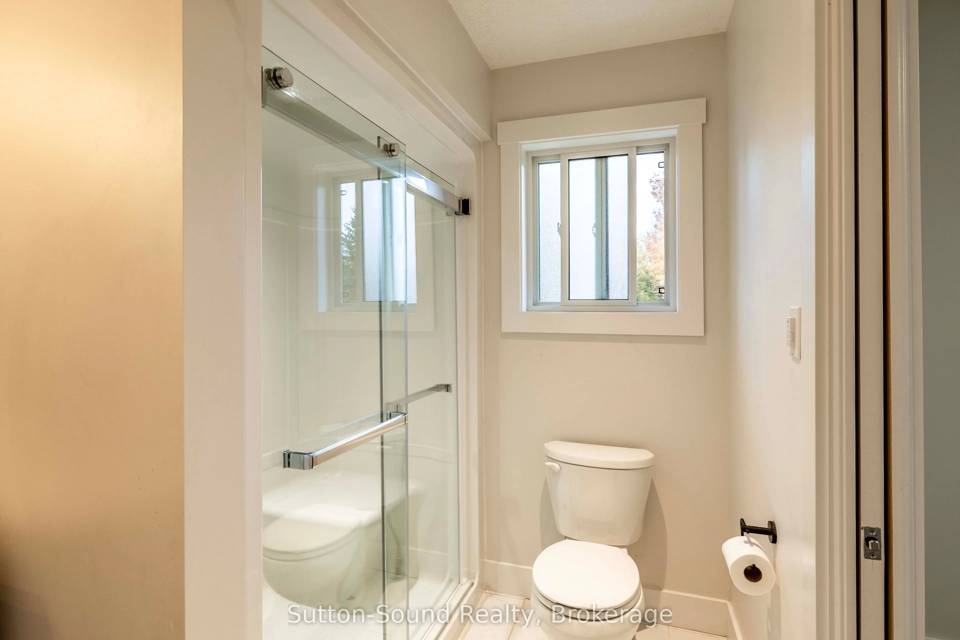 562 24th Street W