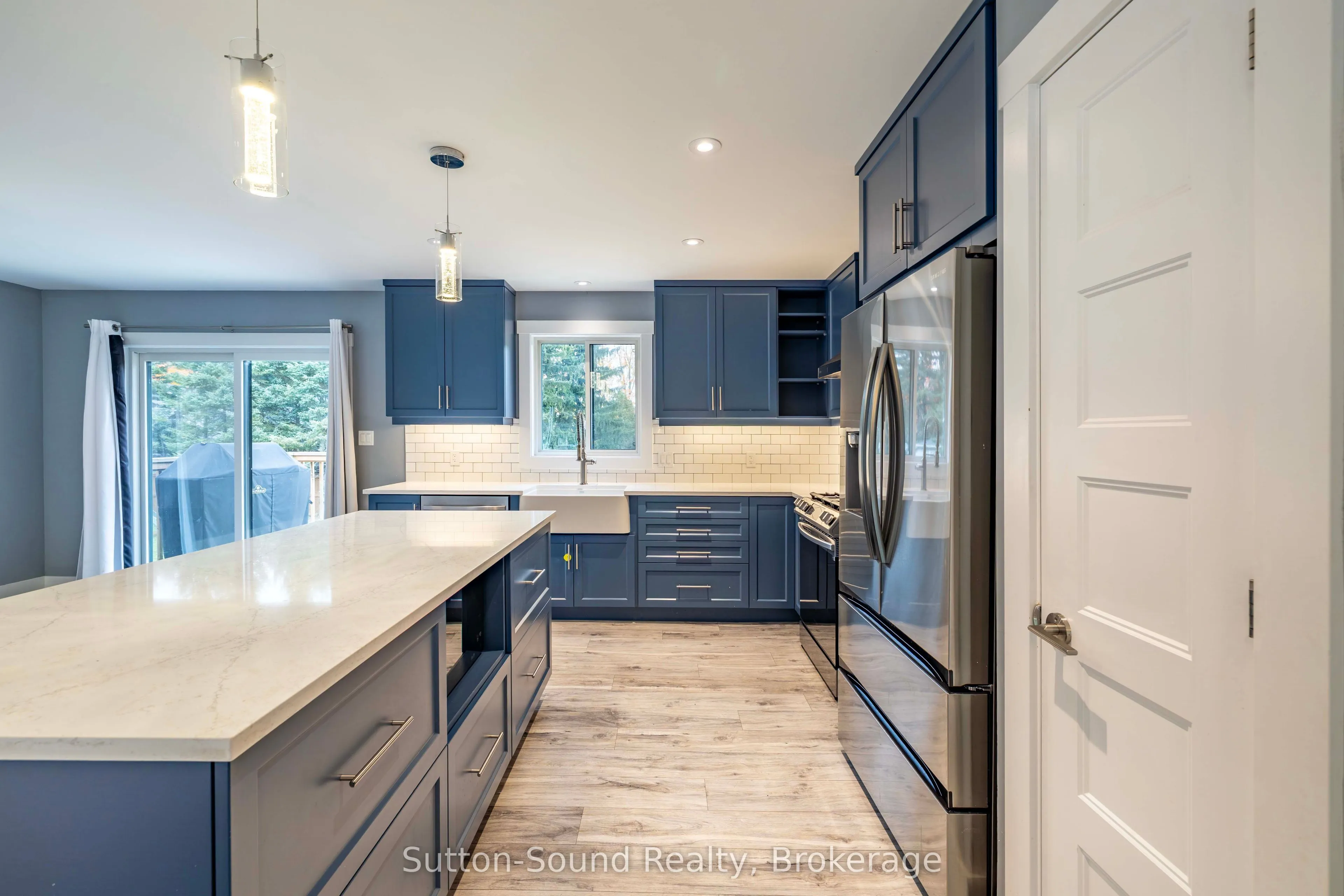 562 24th Street W