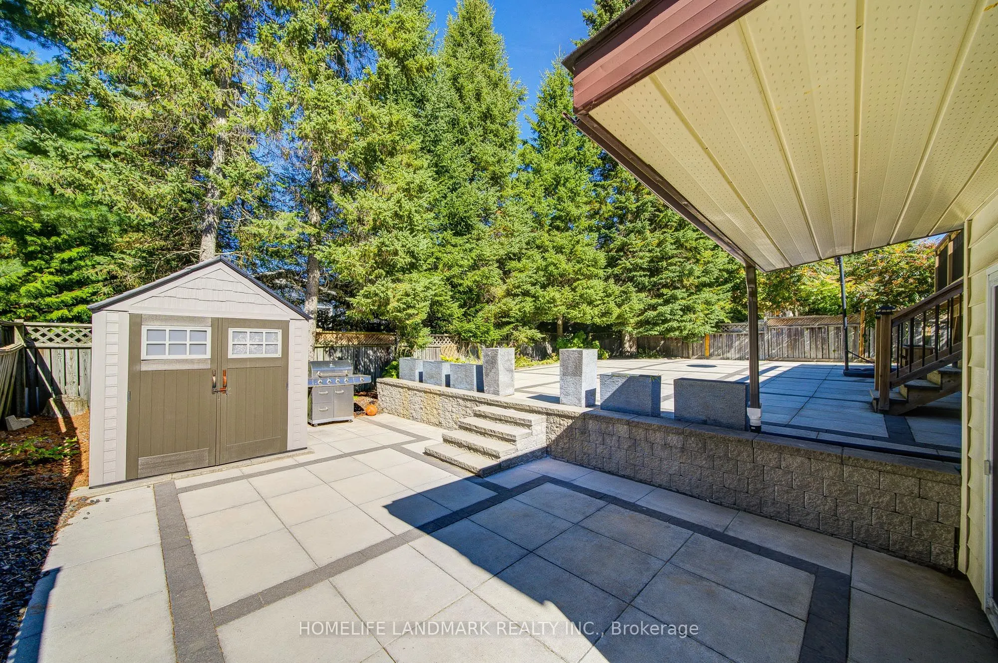 19 SOUTHDALE Drive