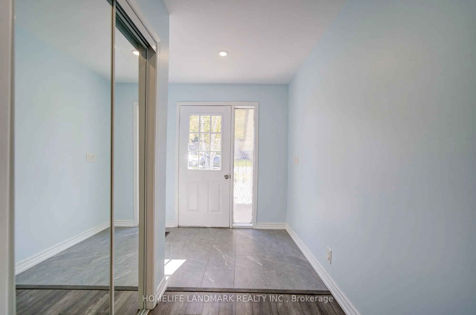 19 SOUTHDALE Drive