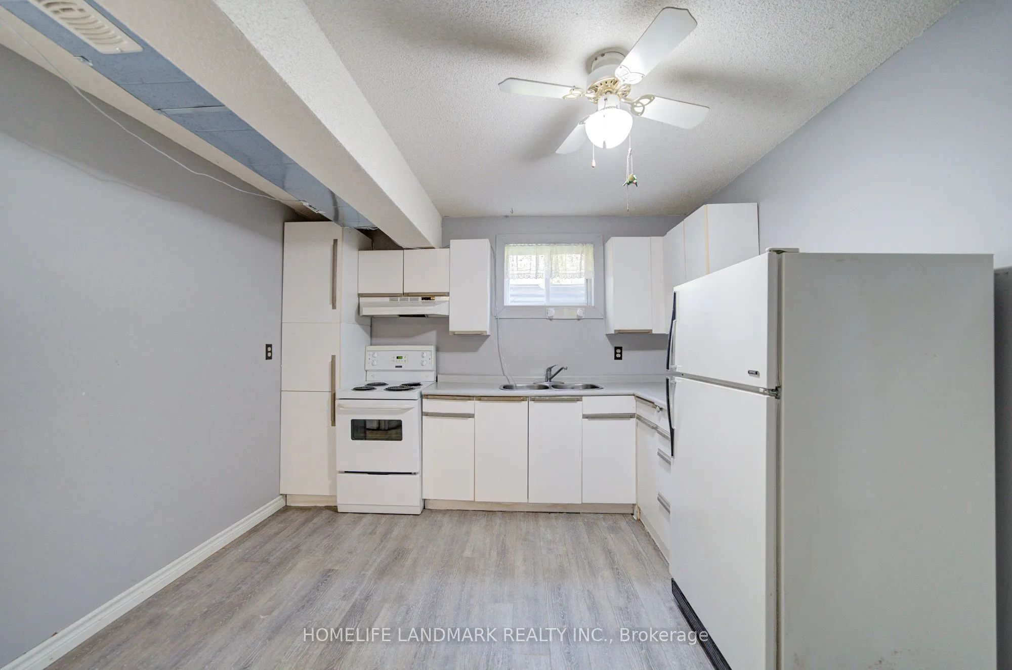 19 SOUTHDALE Drive