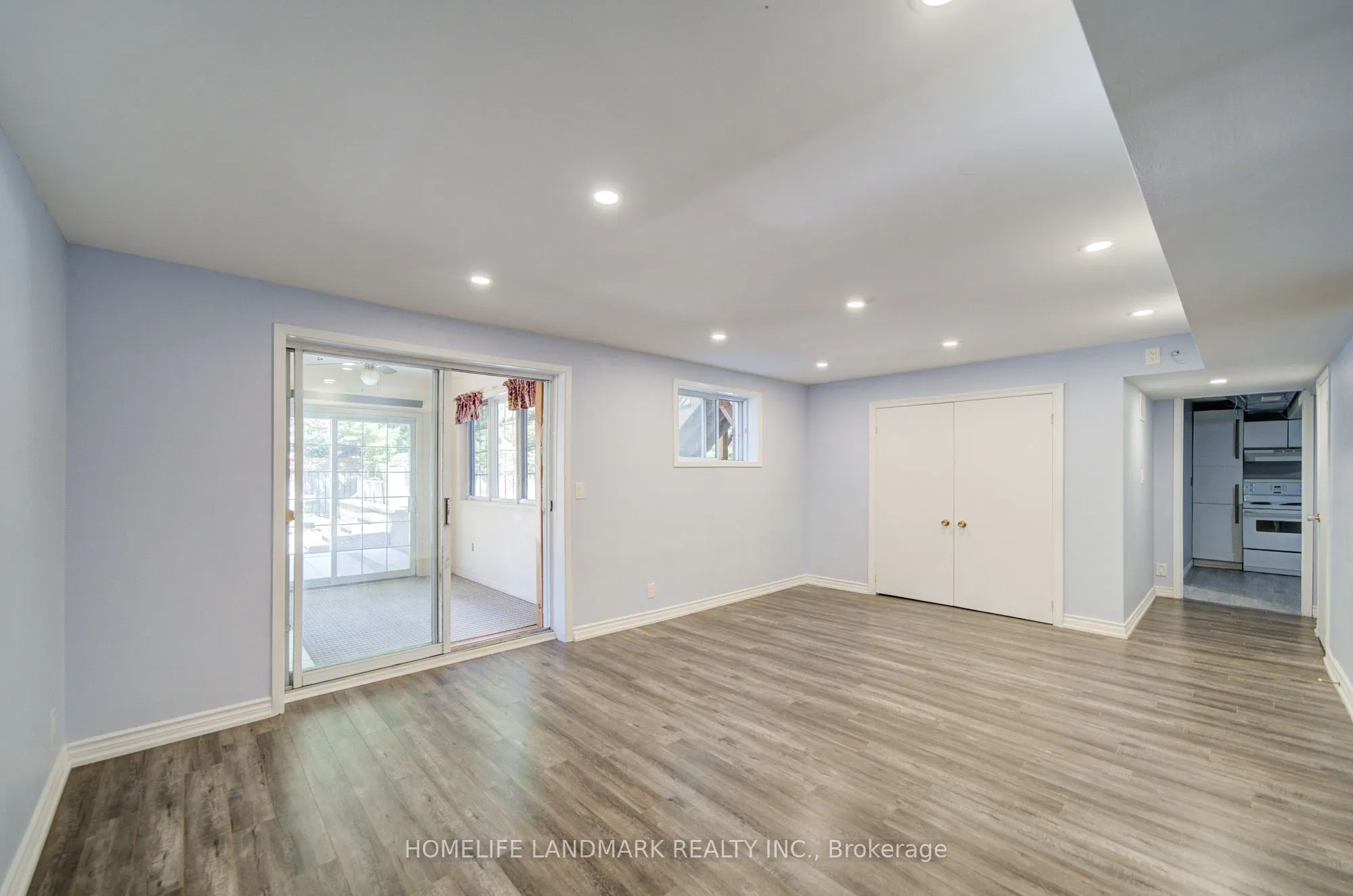 19 SOUTHDALE Drive