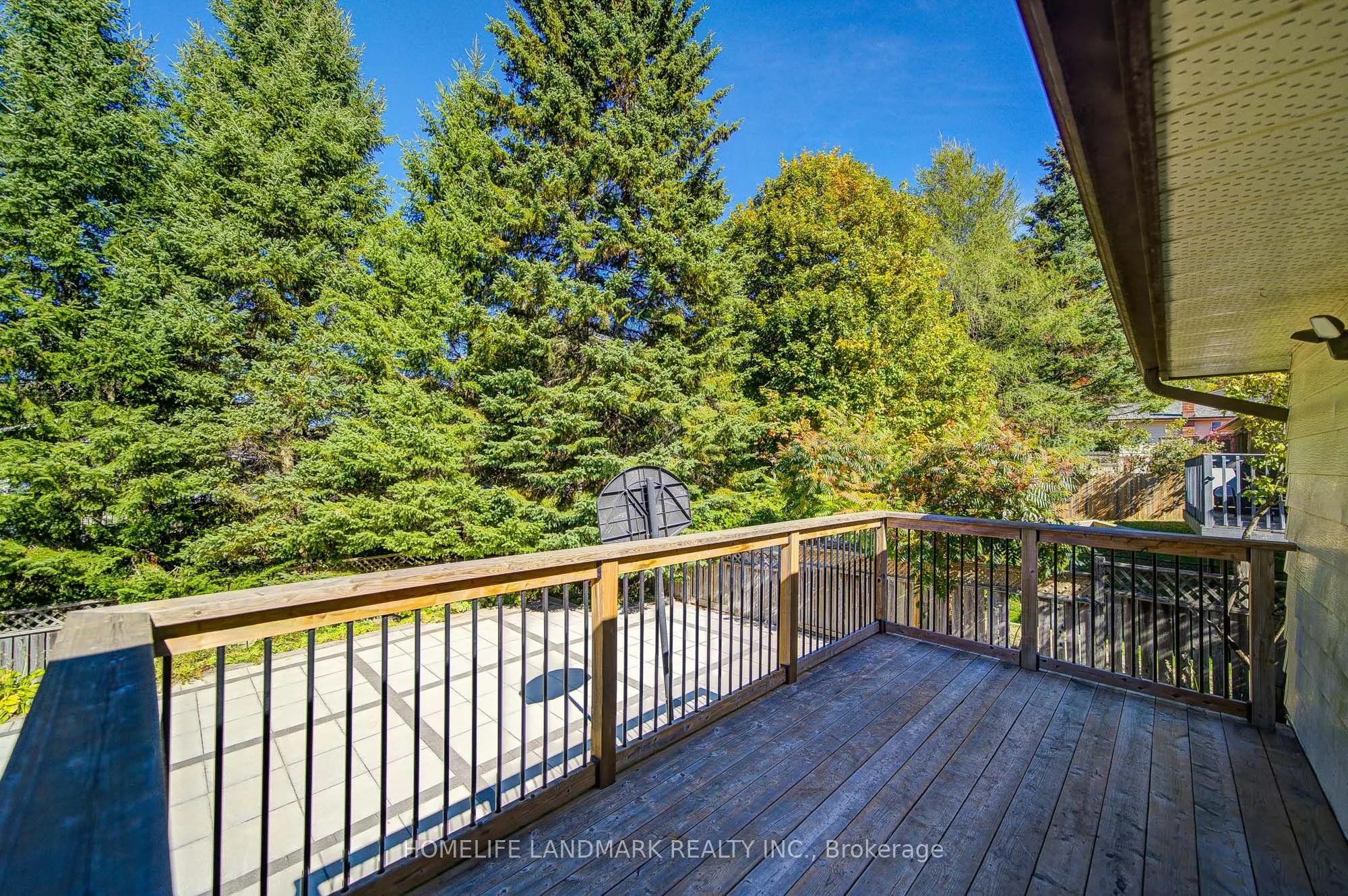 19 SOUTHDALE Drive