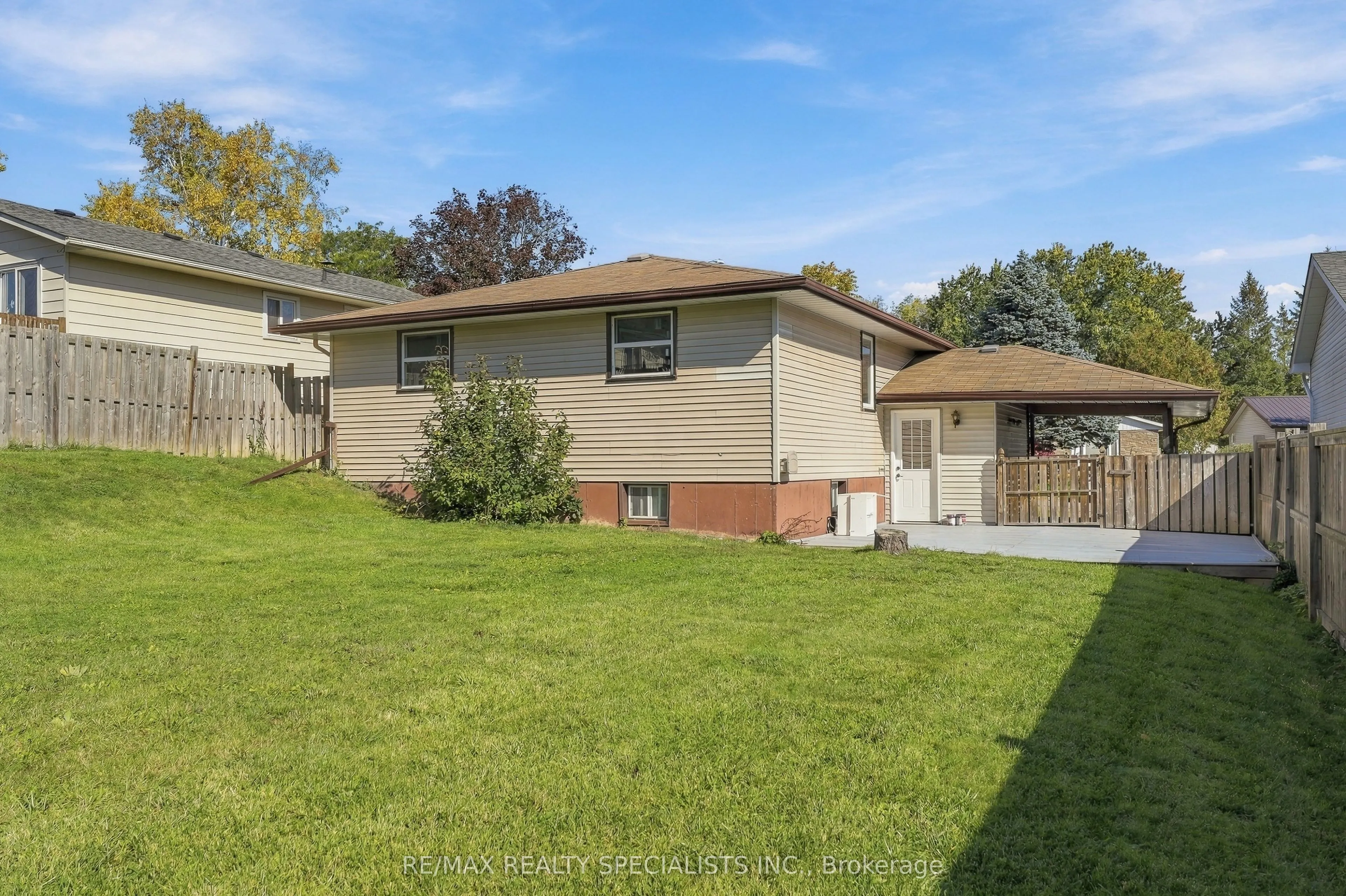 5 Van Alstine Drive