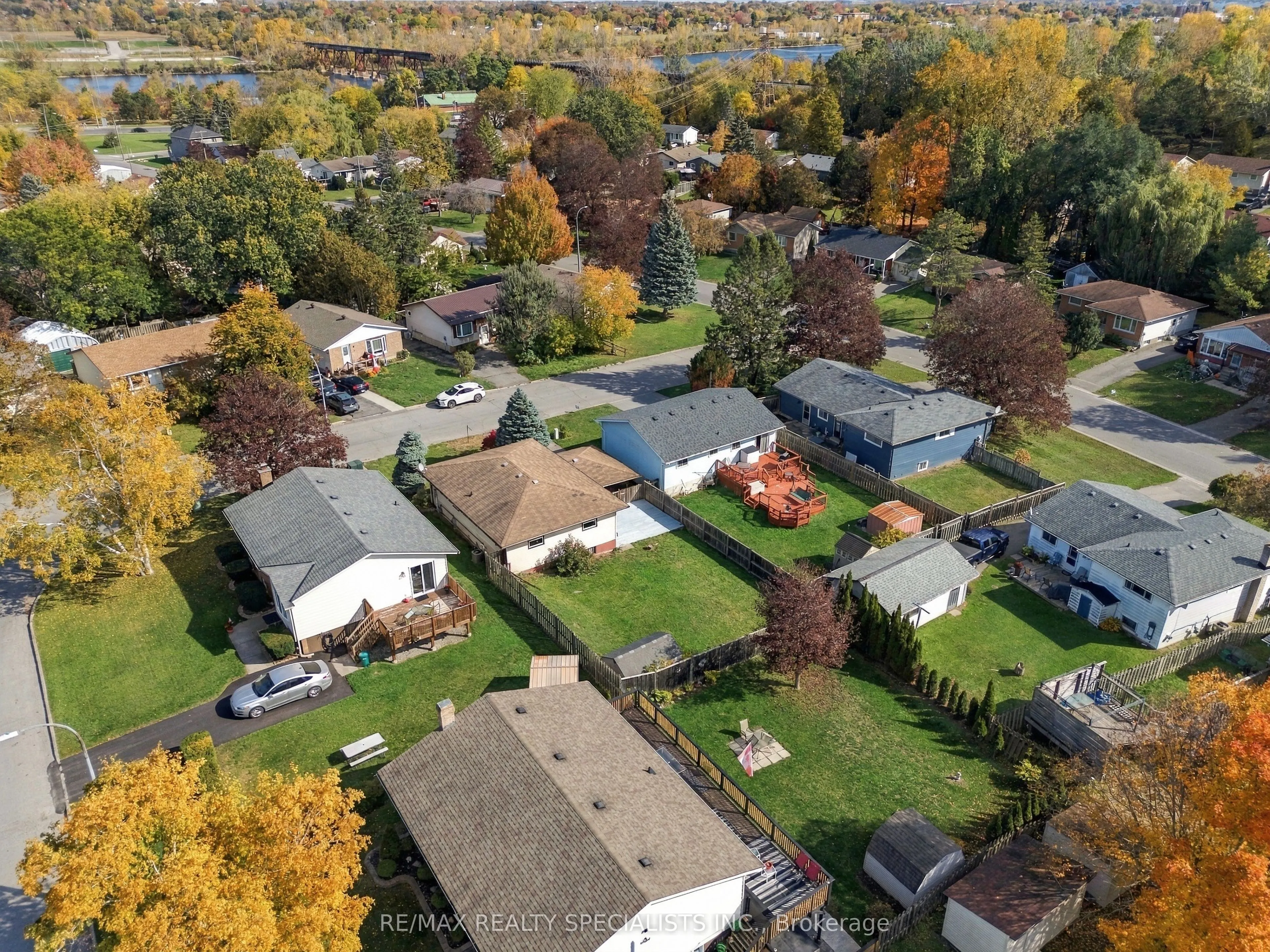 5 Van Alstine Drive