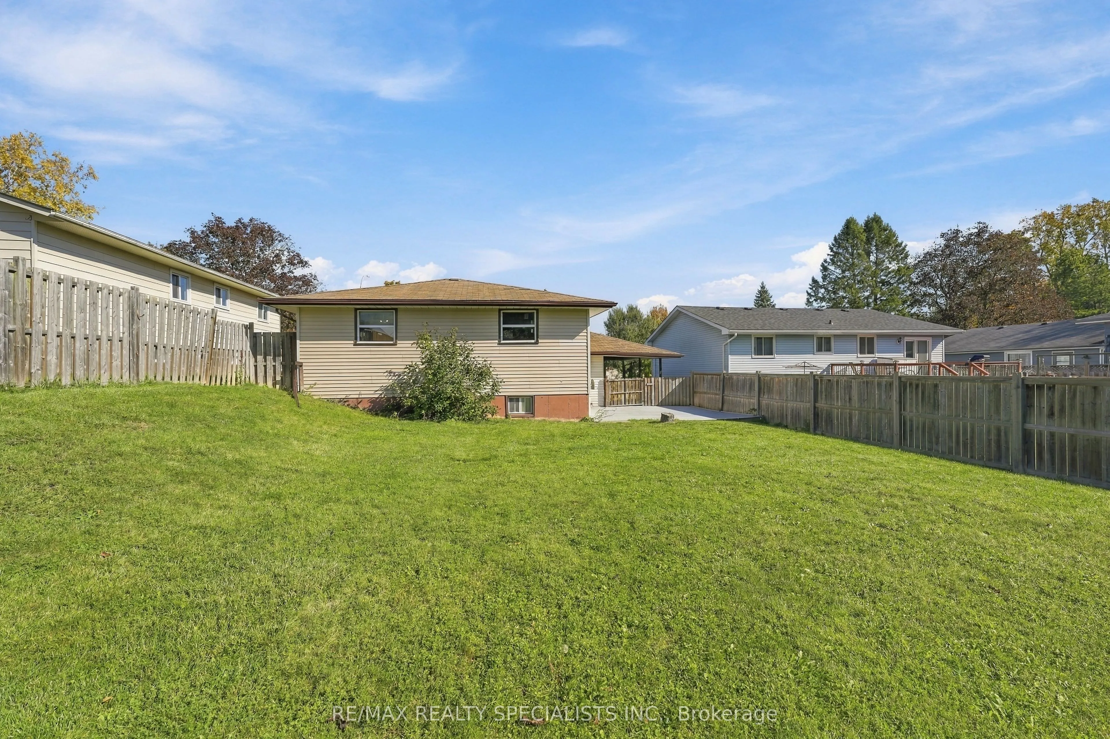 5 Van Alstine Drive