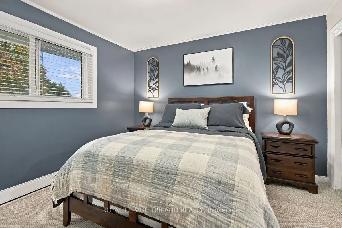 111 Wellesley Cres Crescent #A