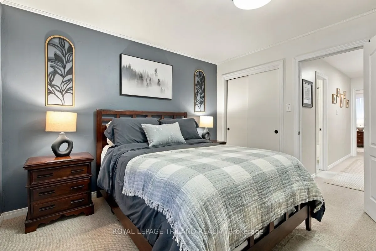 111 Wellesley Cres Crescent #A