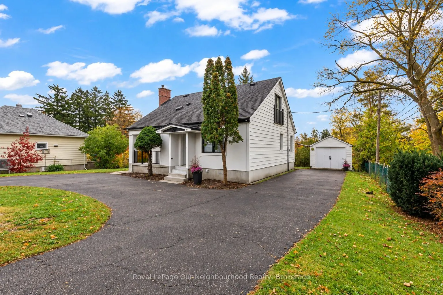 513 Parkhill Road W #B