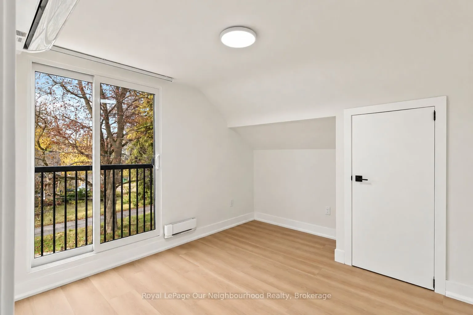 513 Parkhill Road W #C