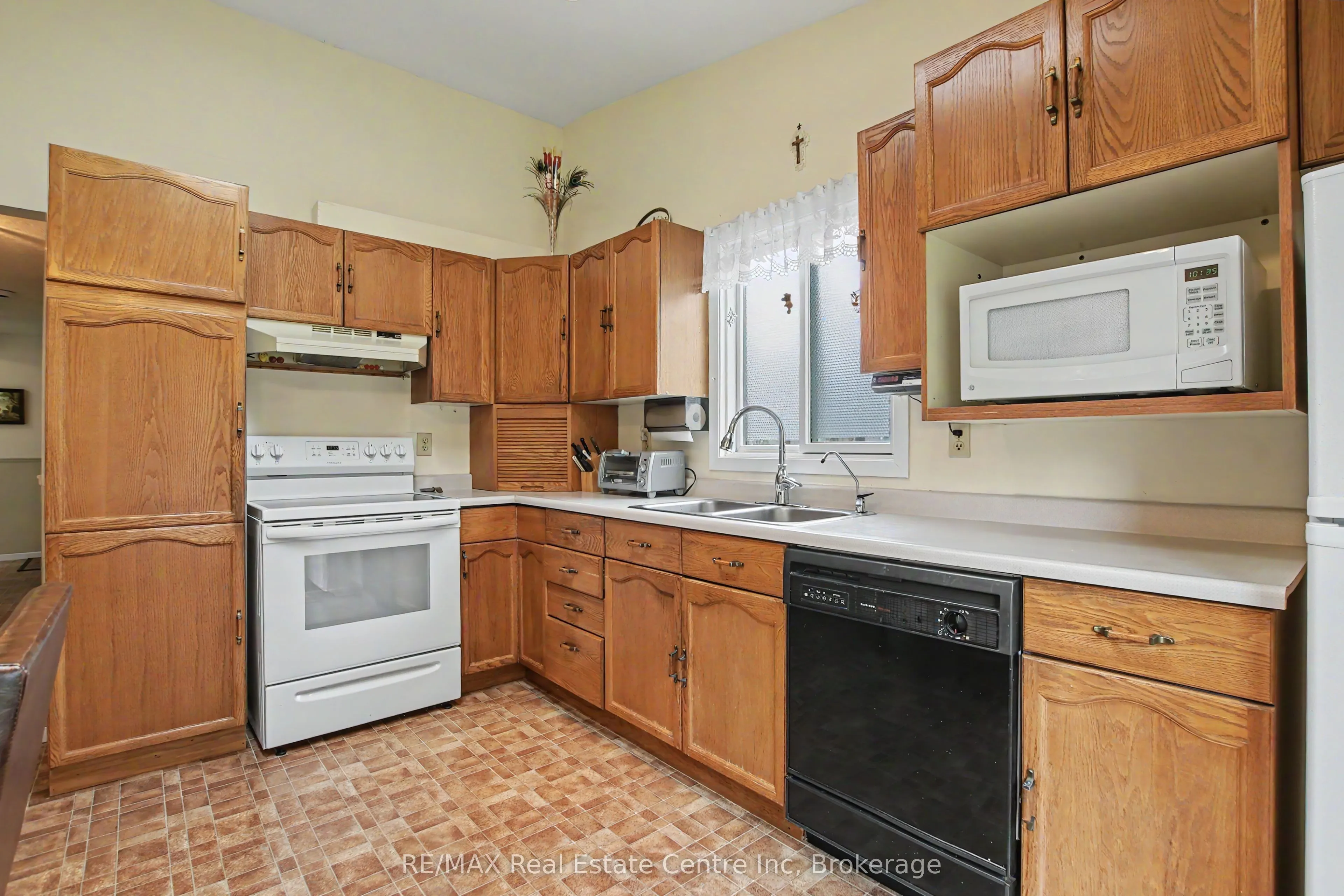 78 Rolling Meadows Drive