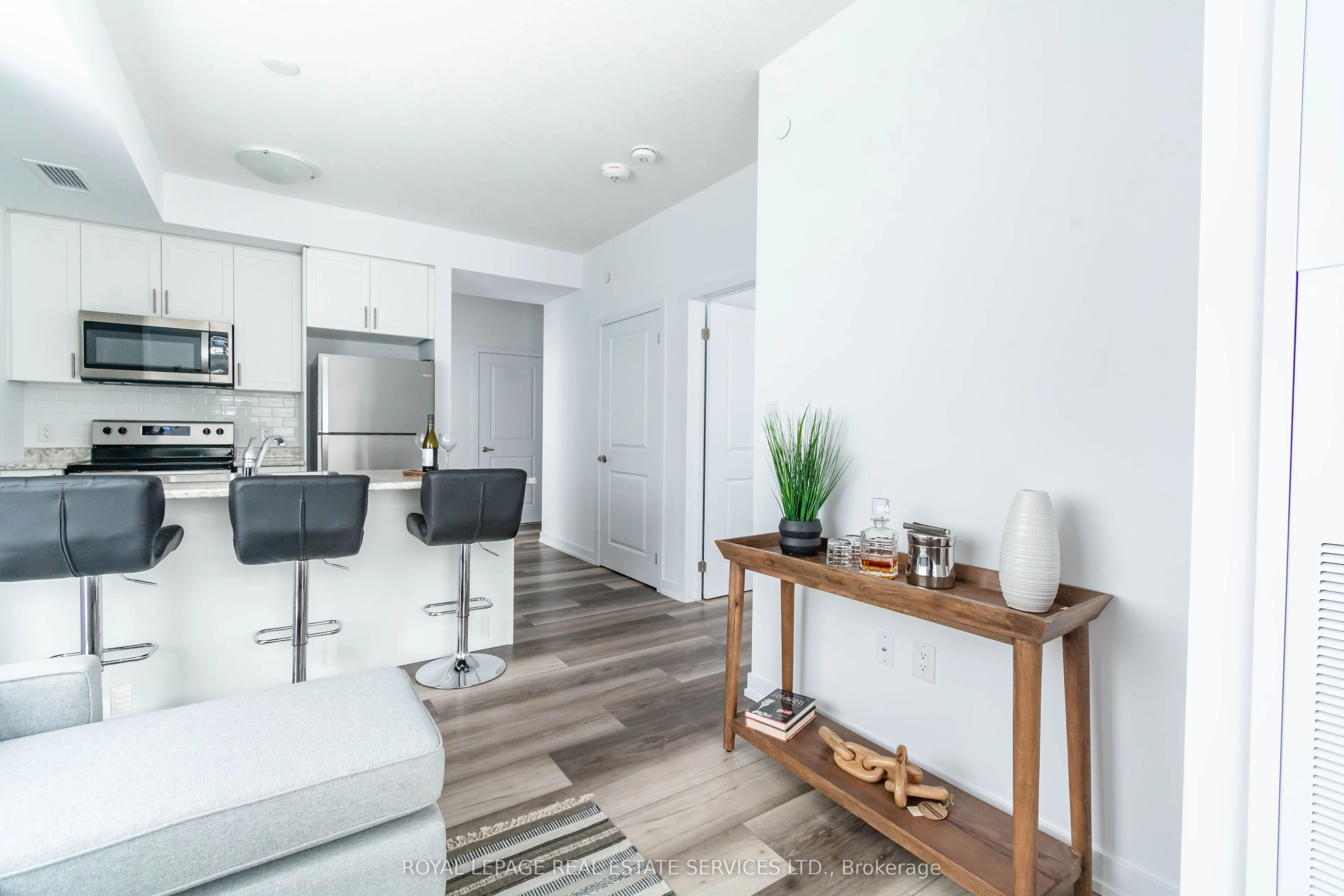 450 Dundas Street E #225