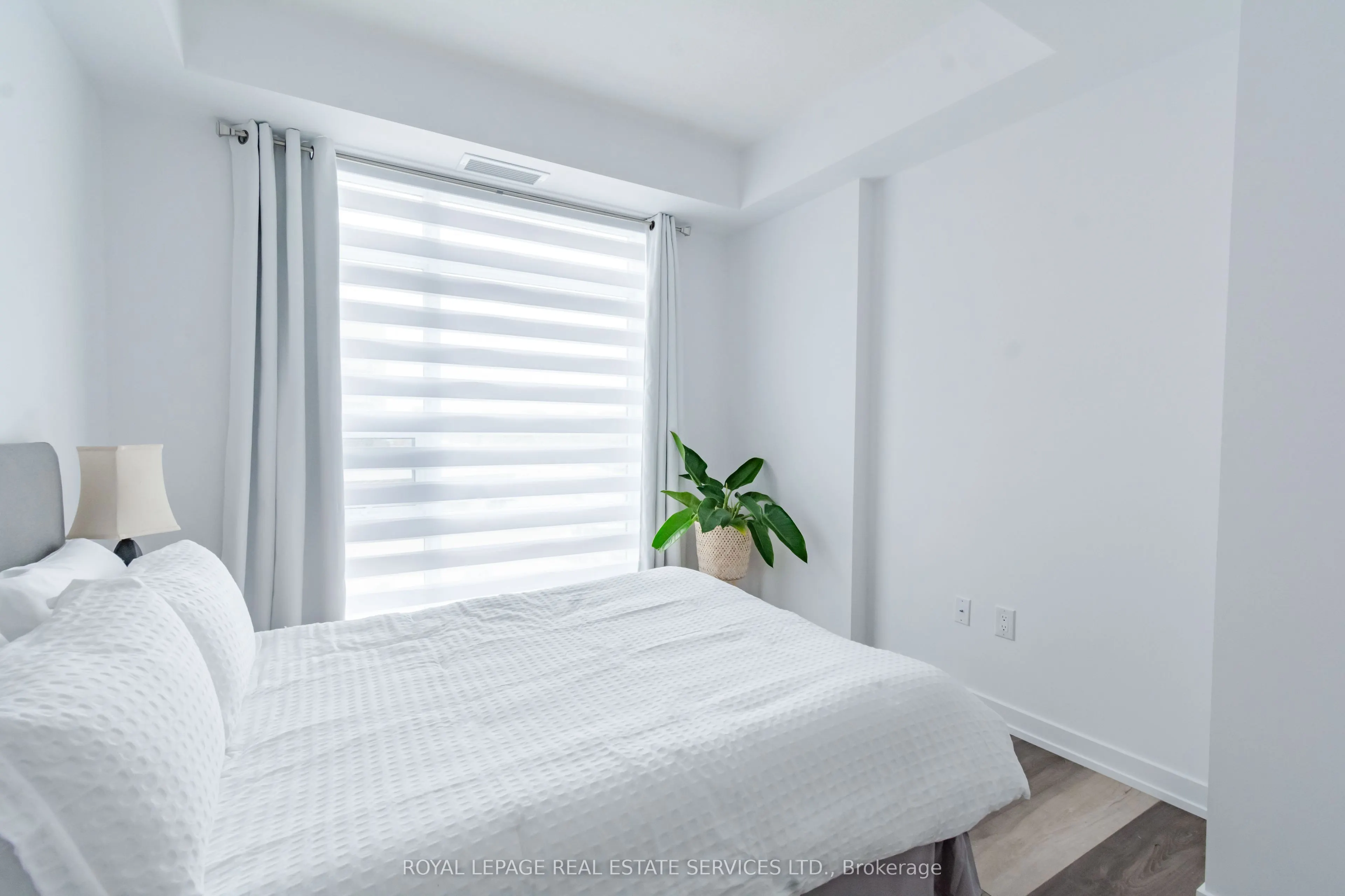 450 Dundas Street E #225