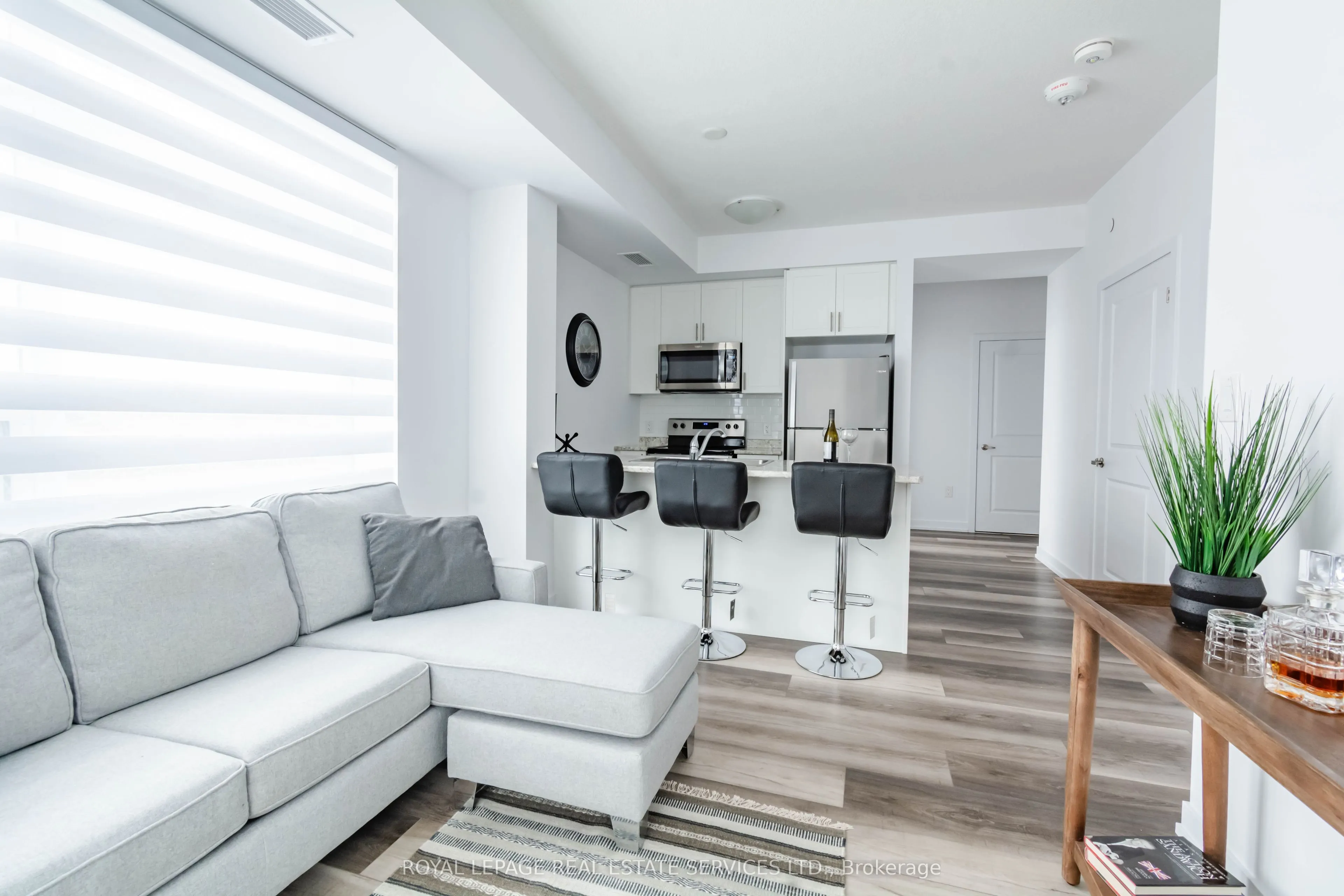 450 Dundas Street E #225