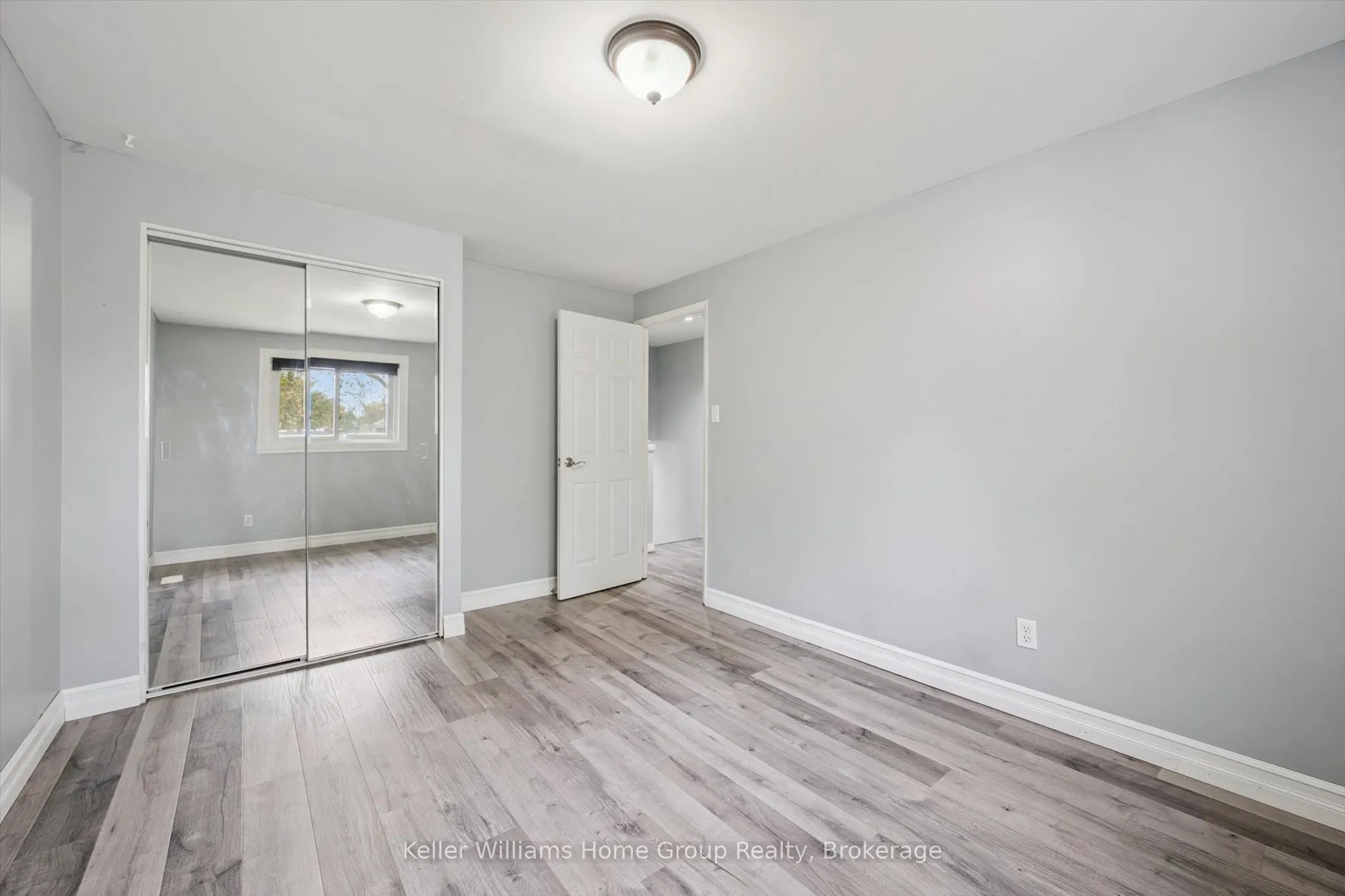 602 College Avenue W