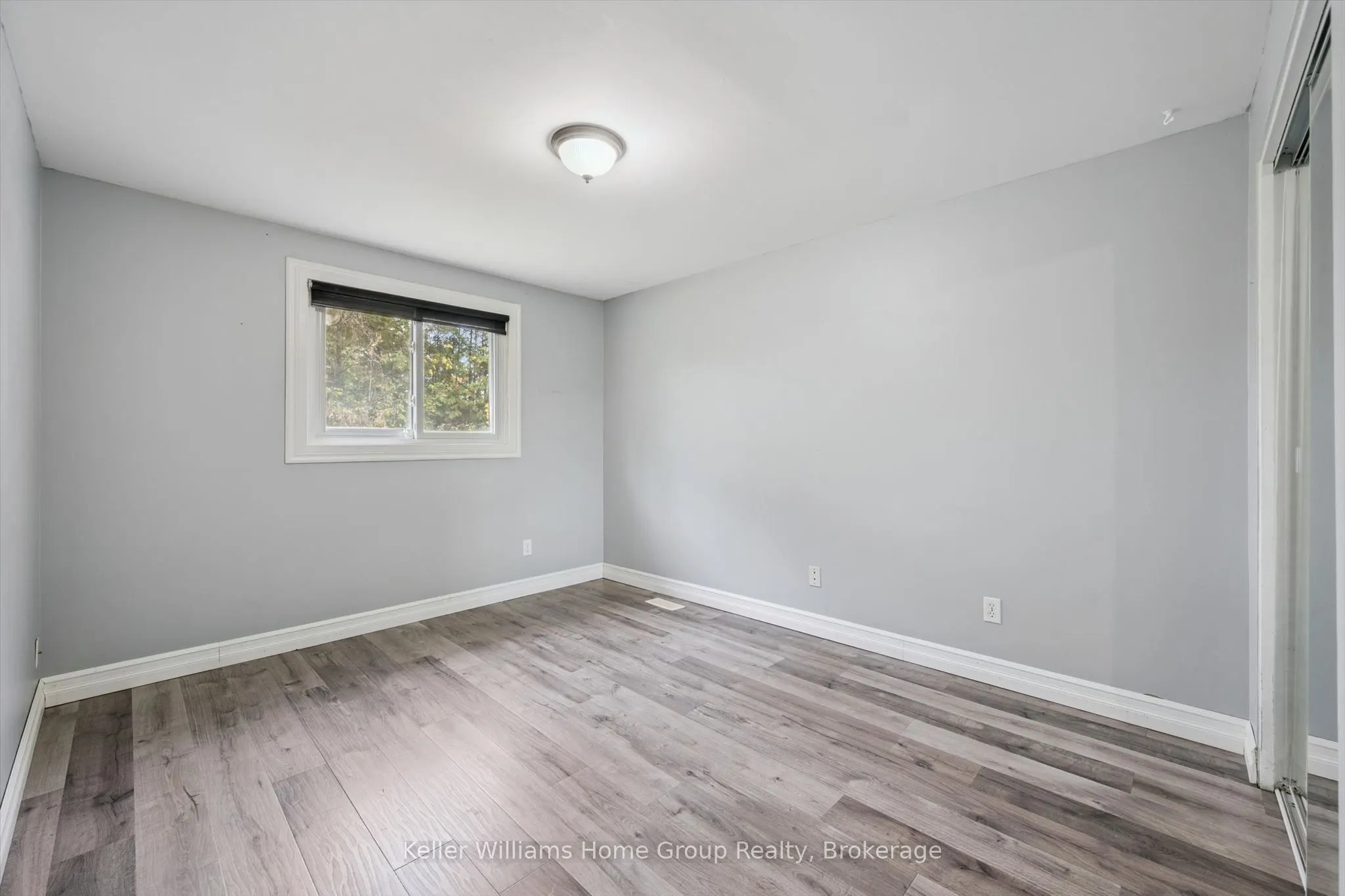602 College Avenue W