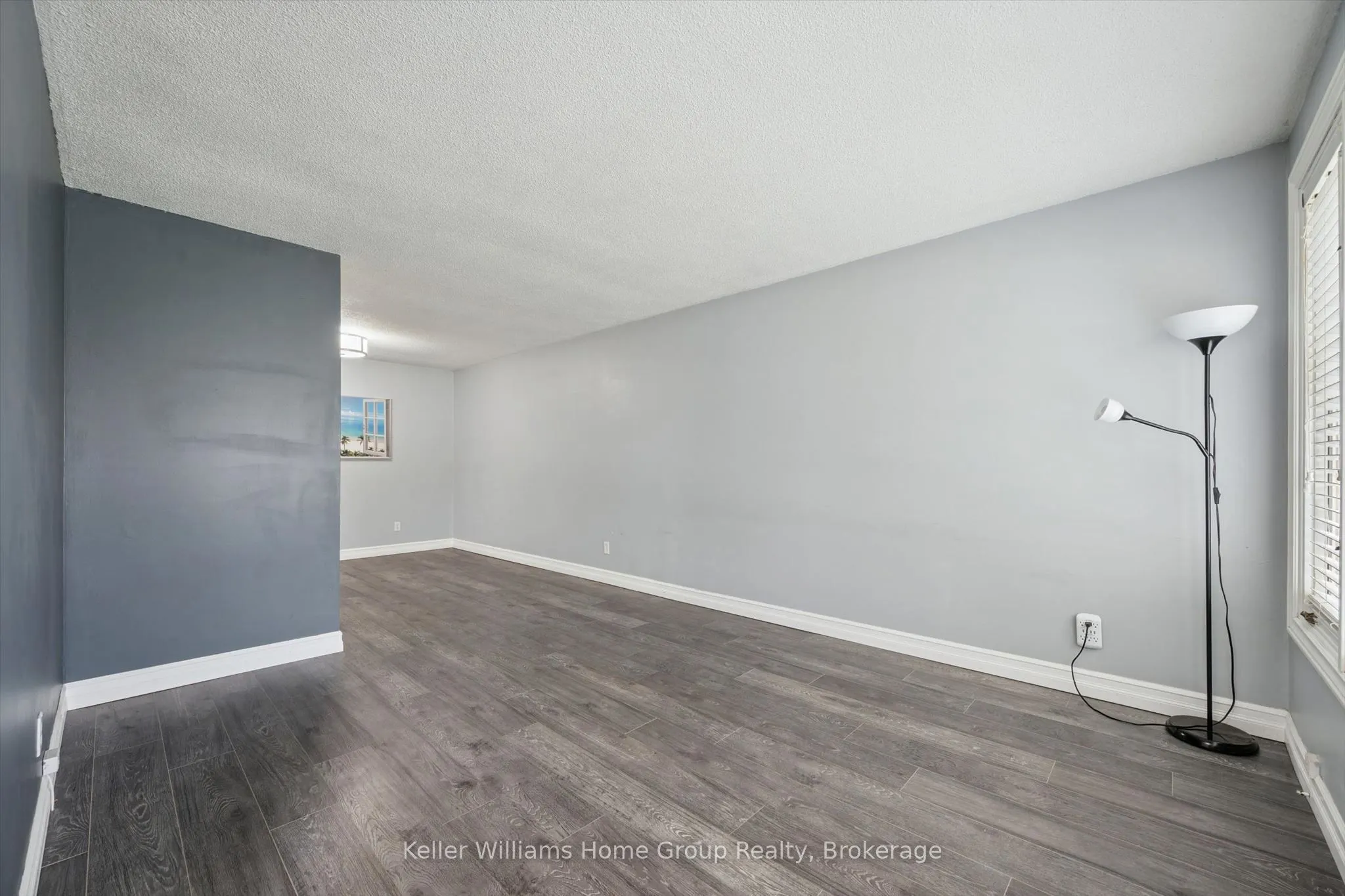 602 College Avenue W
