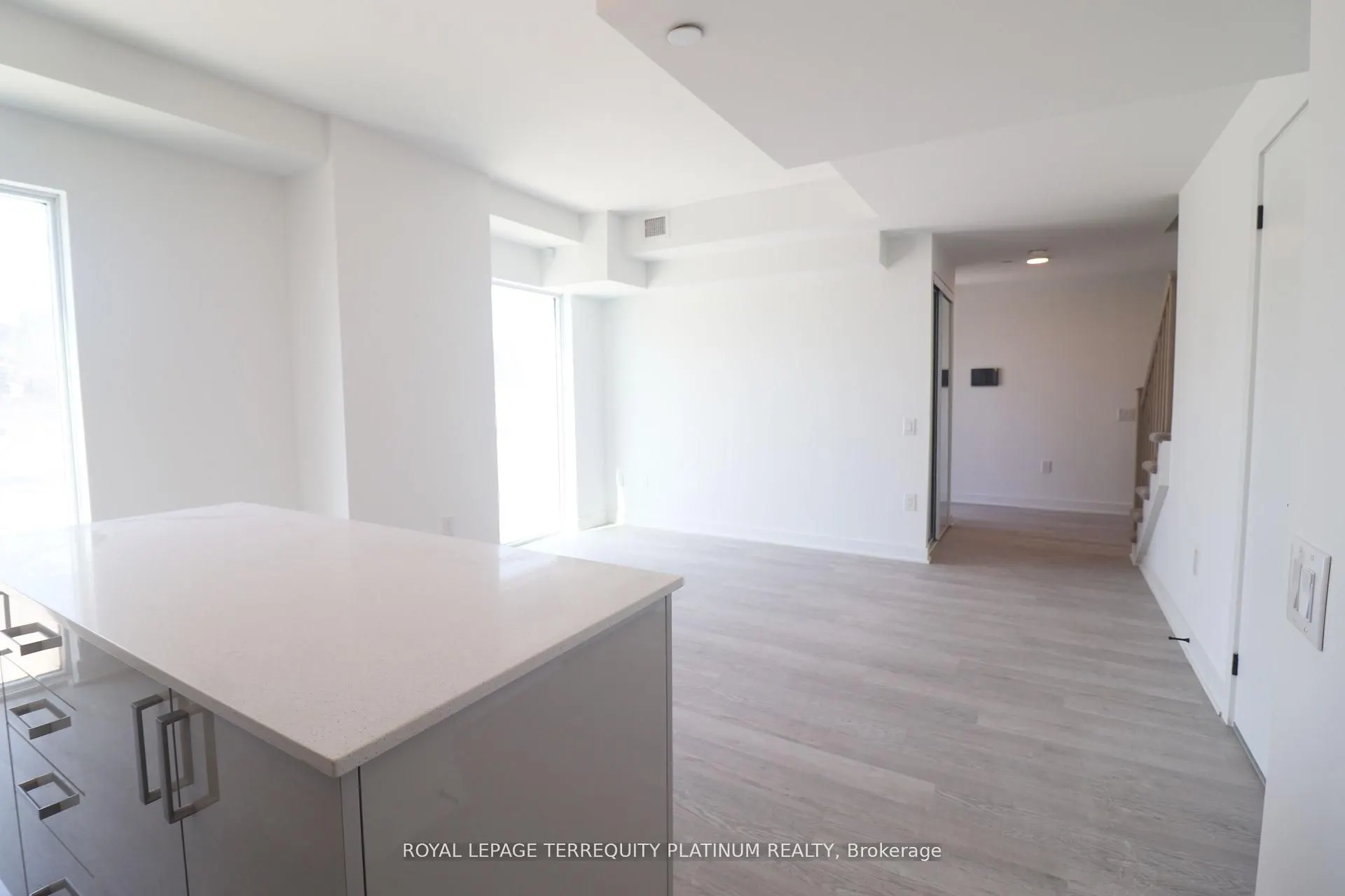 2782 Barton Street E #111