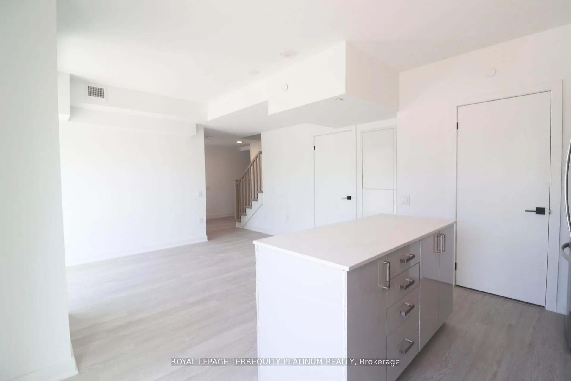 2782 Barton Street E #111