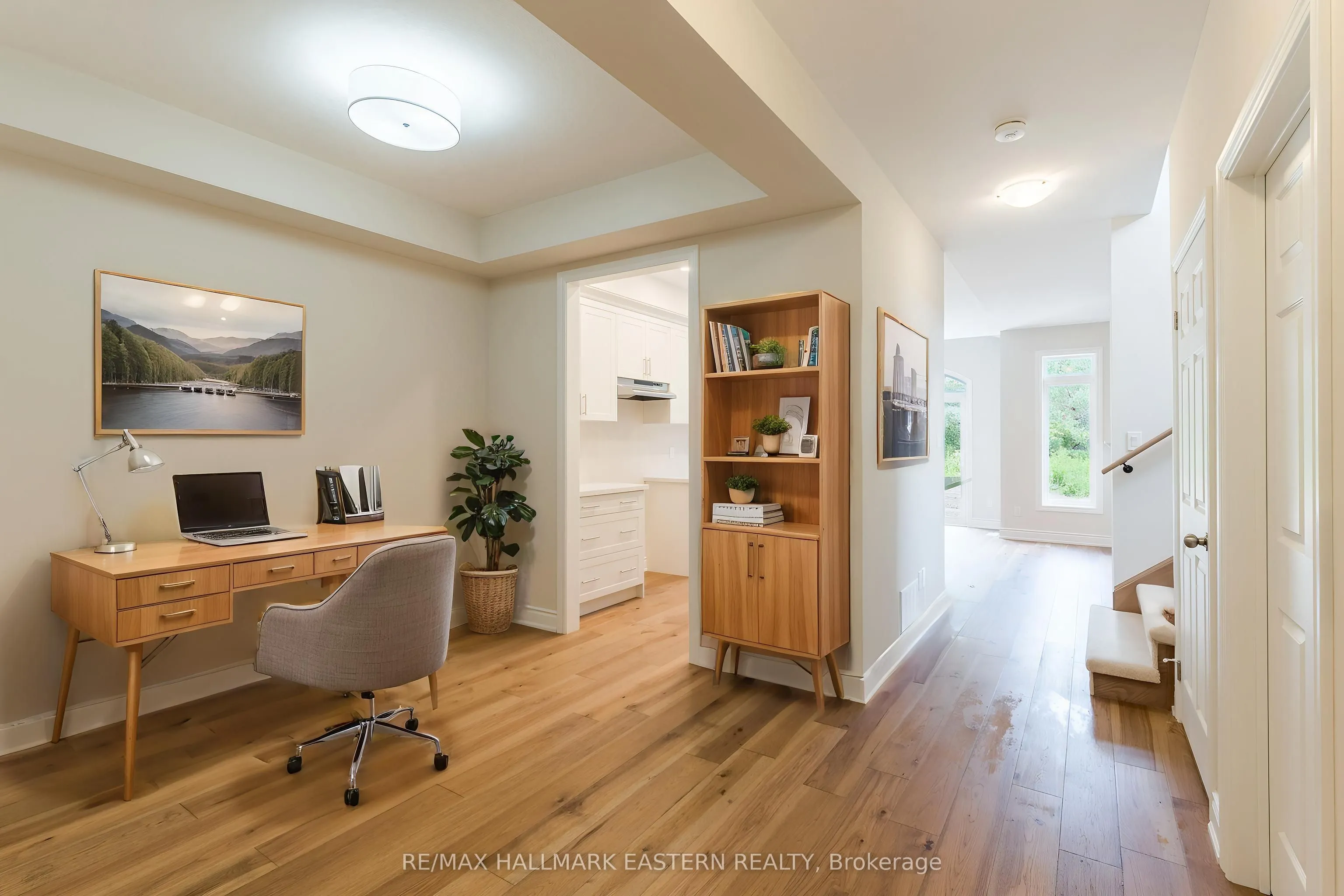 33 COLDBROOK Drive