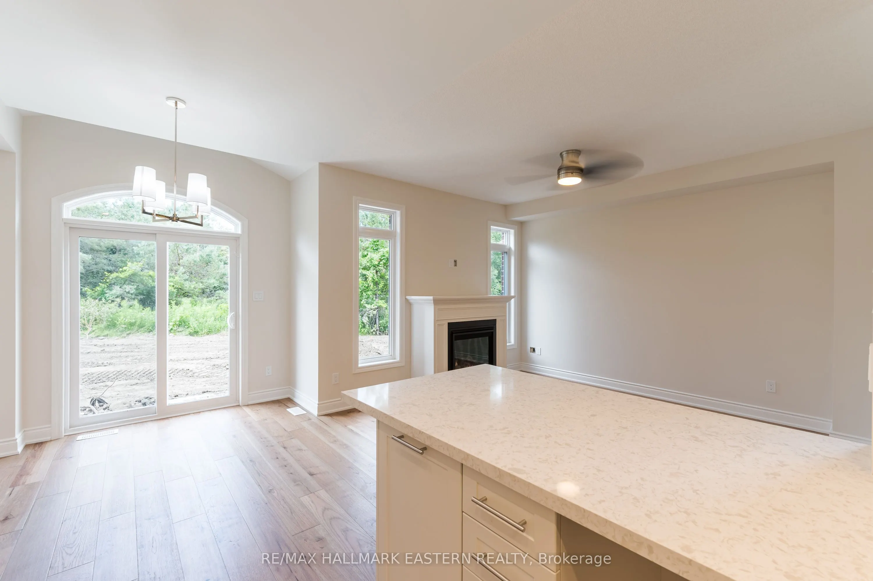 33 COLDBROOK Drive