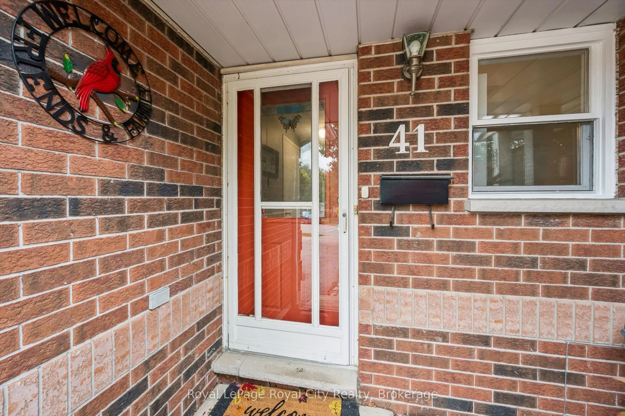 41 Grandridge Crescent
